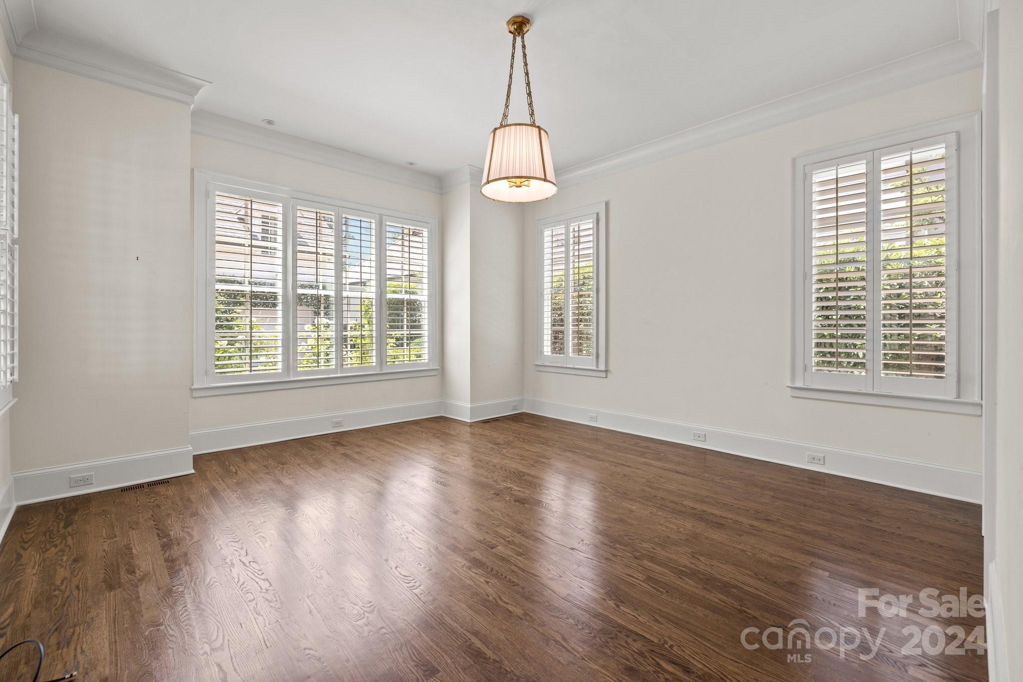 410 Colville Rd