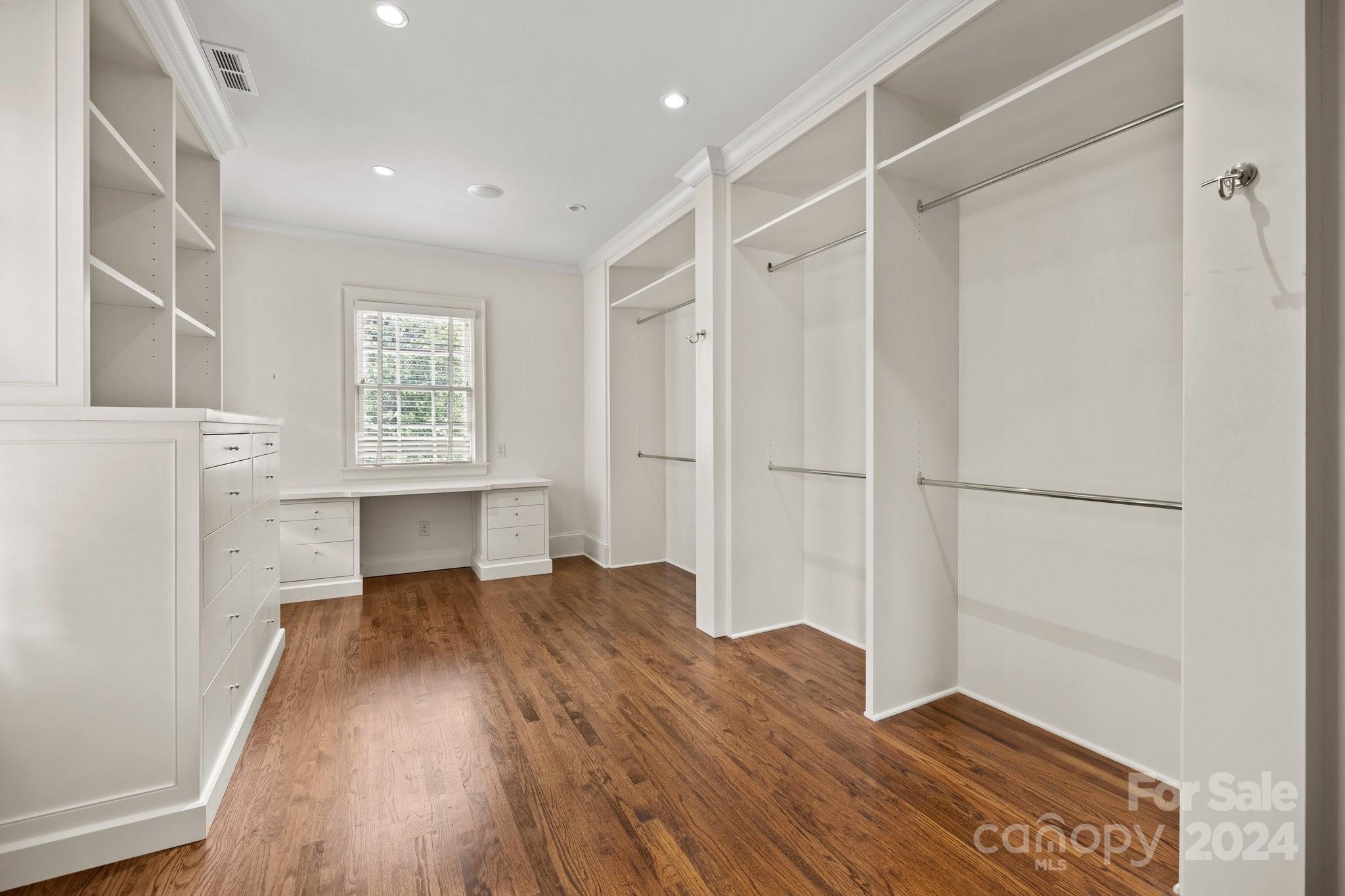 410 Colville Rd