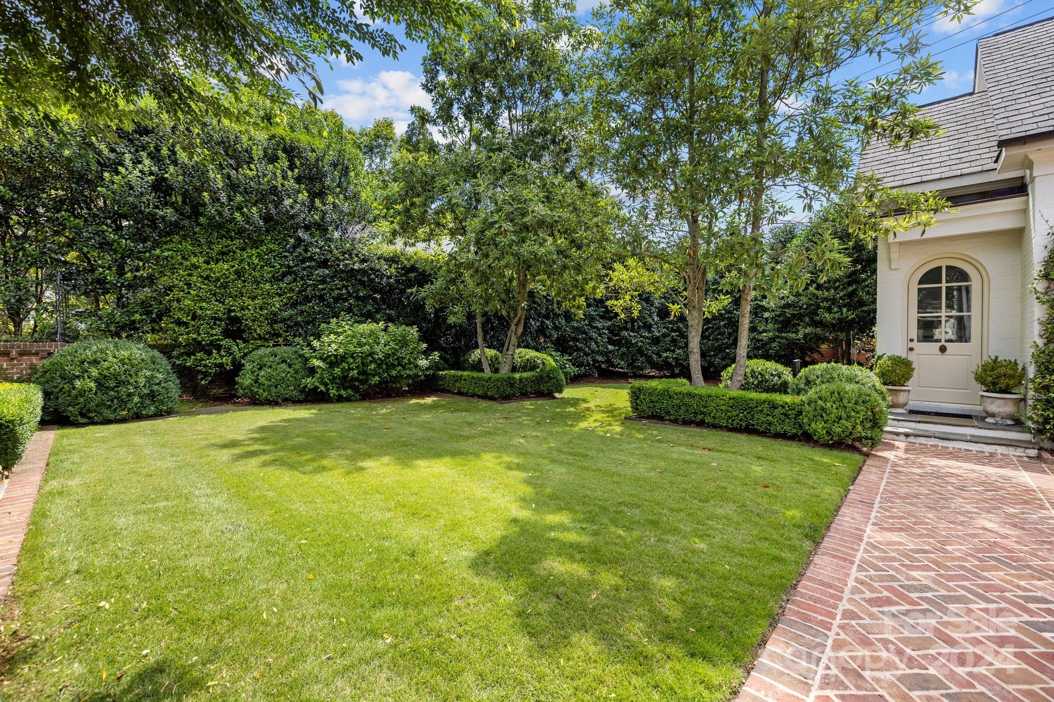 410 Colville Rd