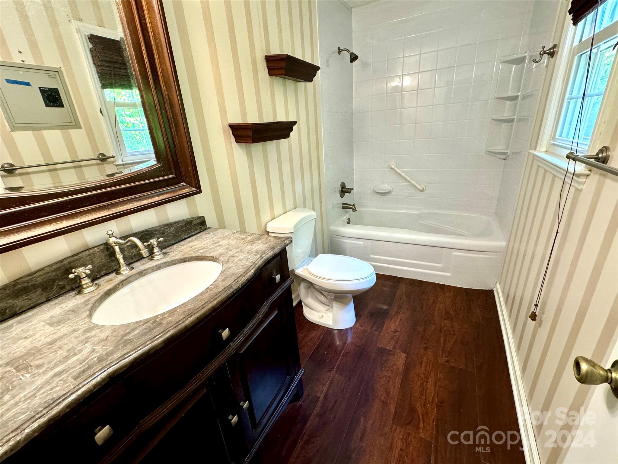 2313 Applegate Drive