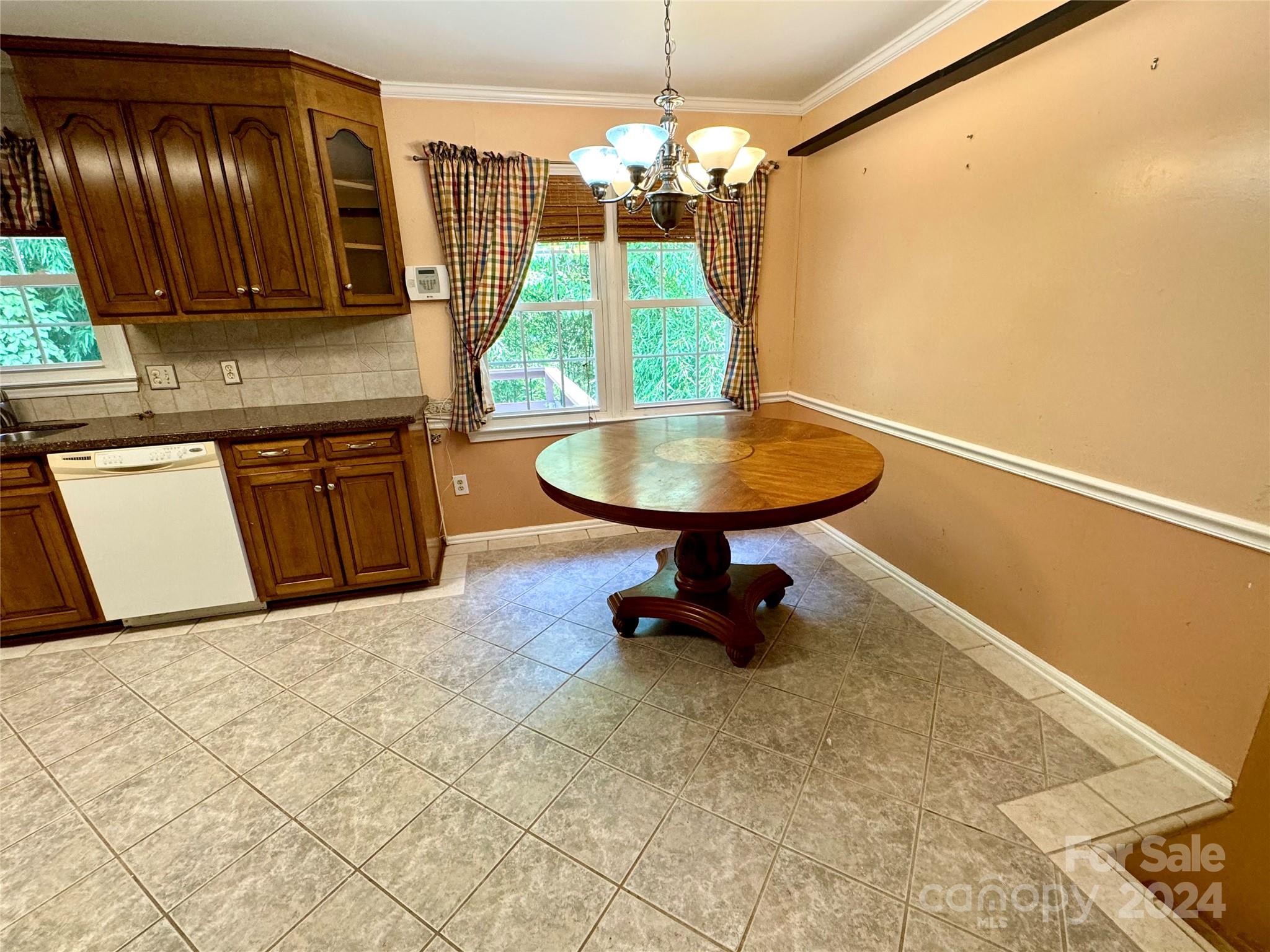 2313 Applegate Drive