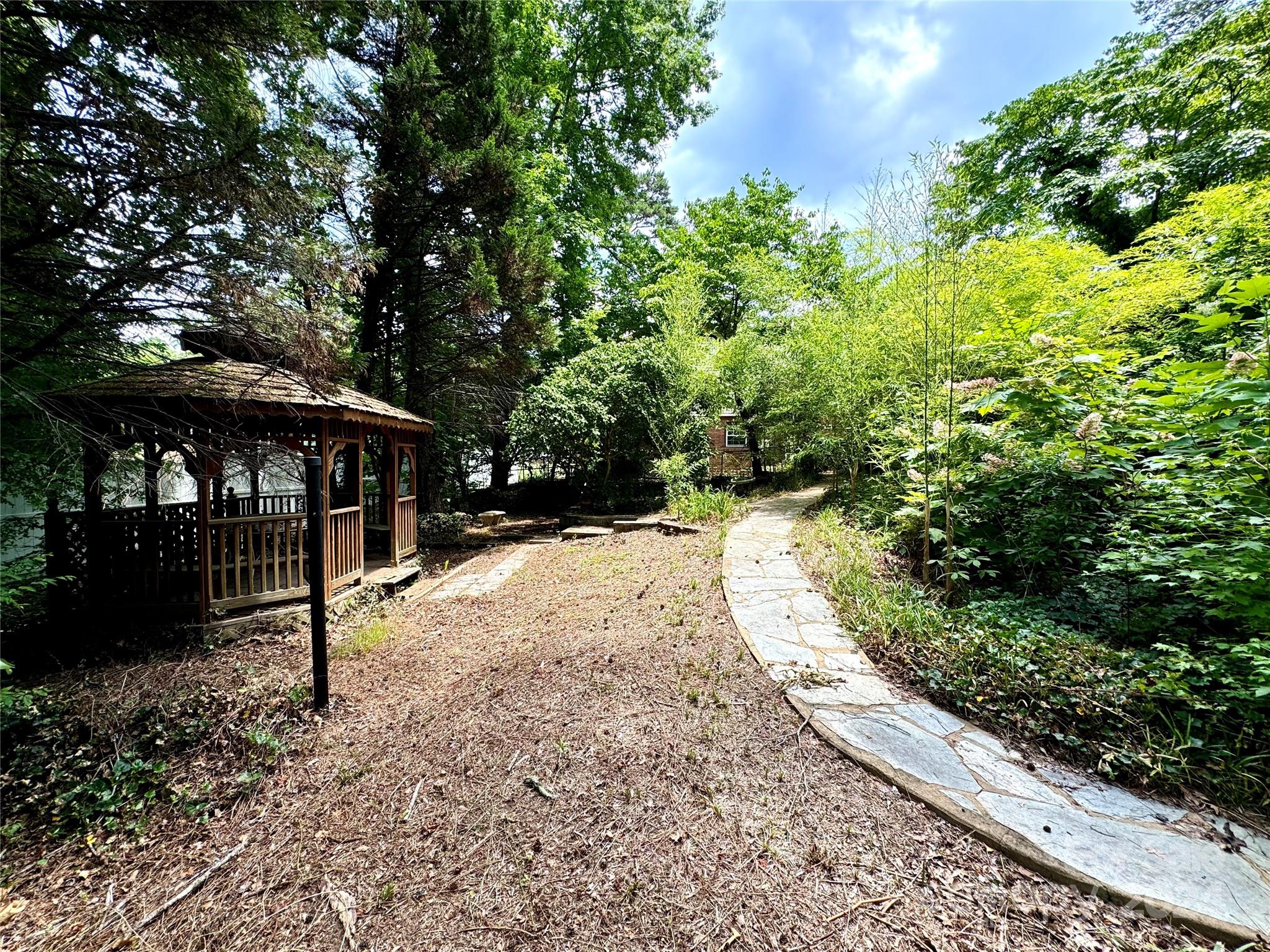 2313 Applegate Drive