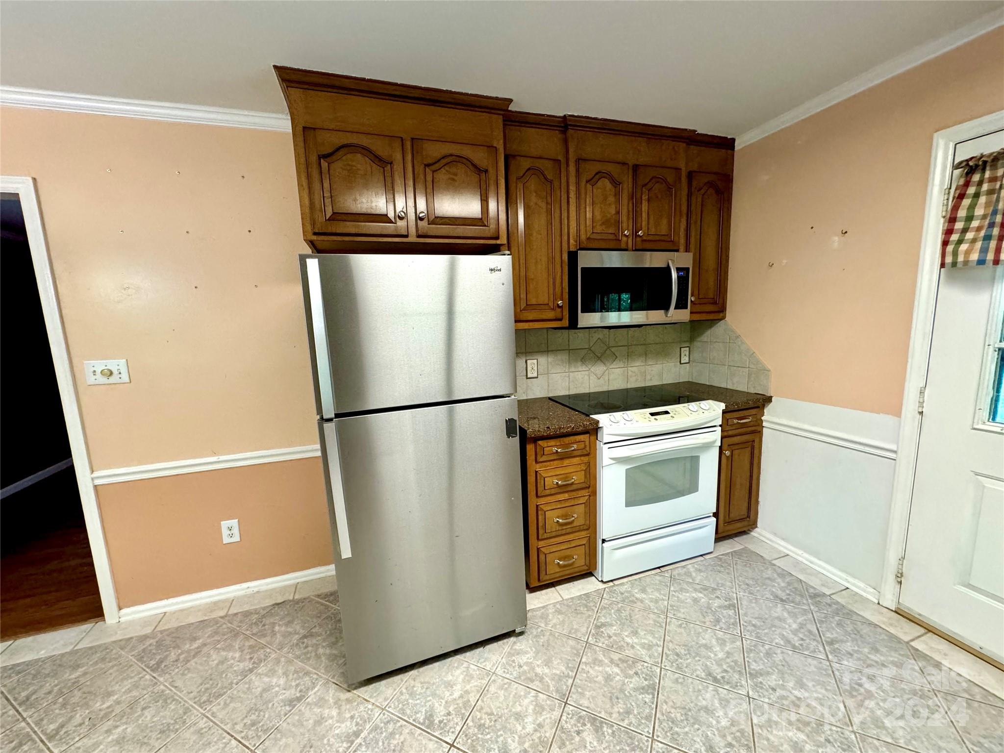 2313 Applegate Drive