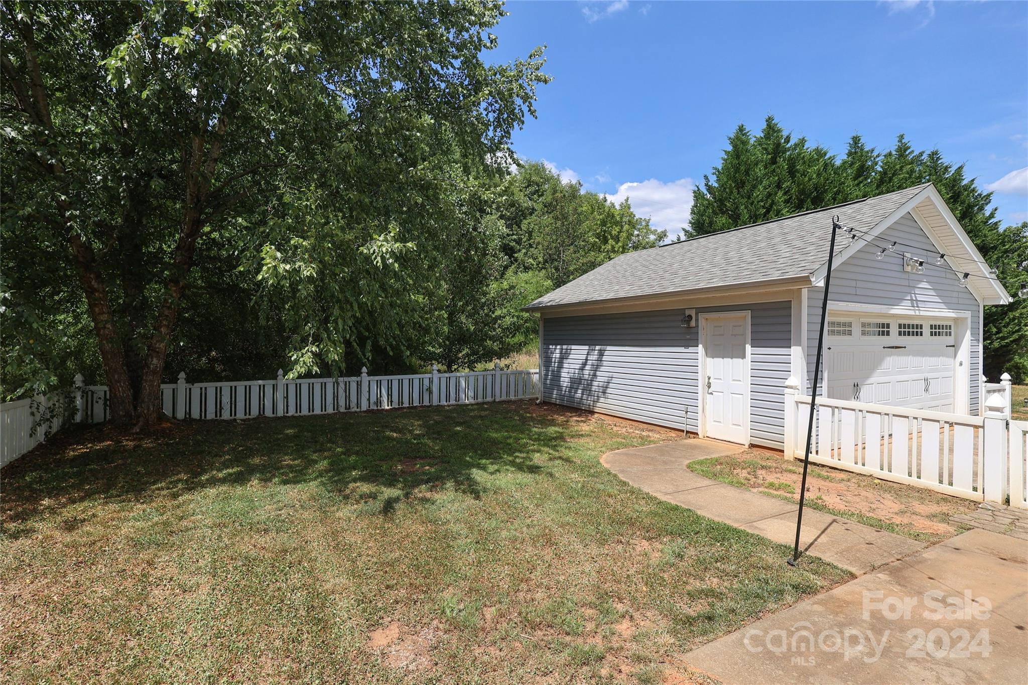 732 Inwood Hill Drive