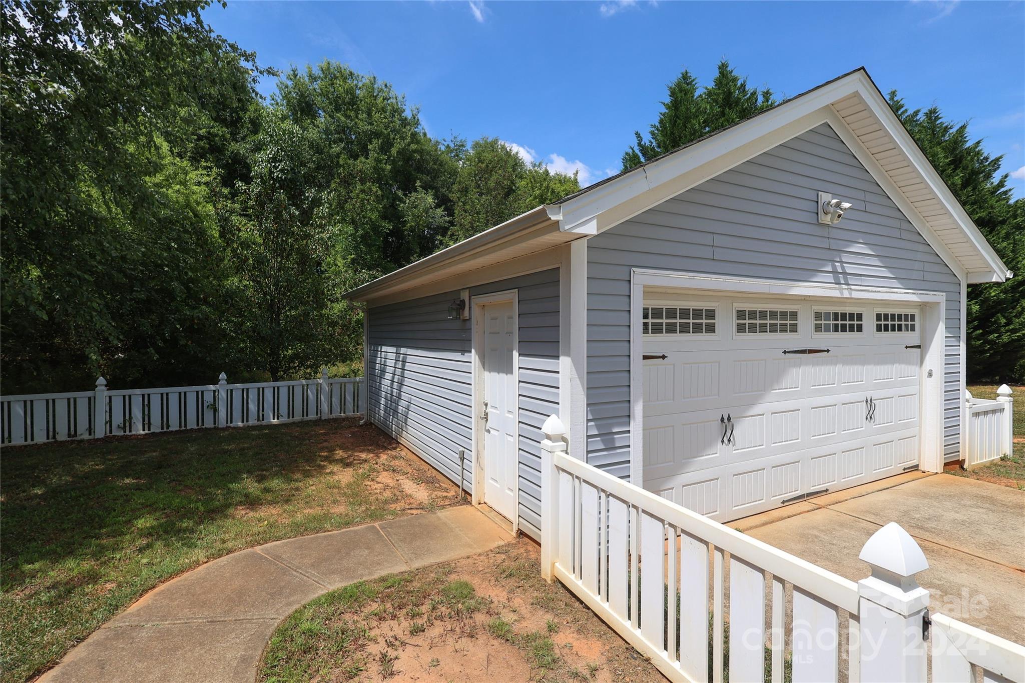 732 Inwood Hill Drive