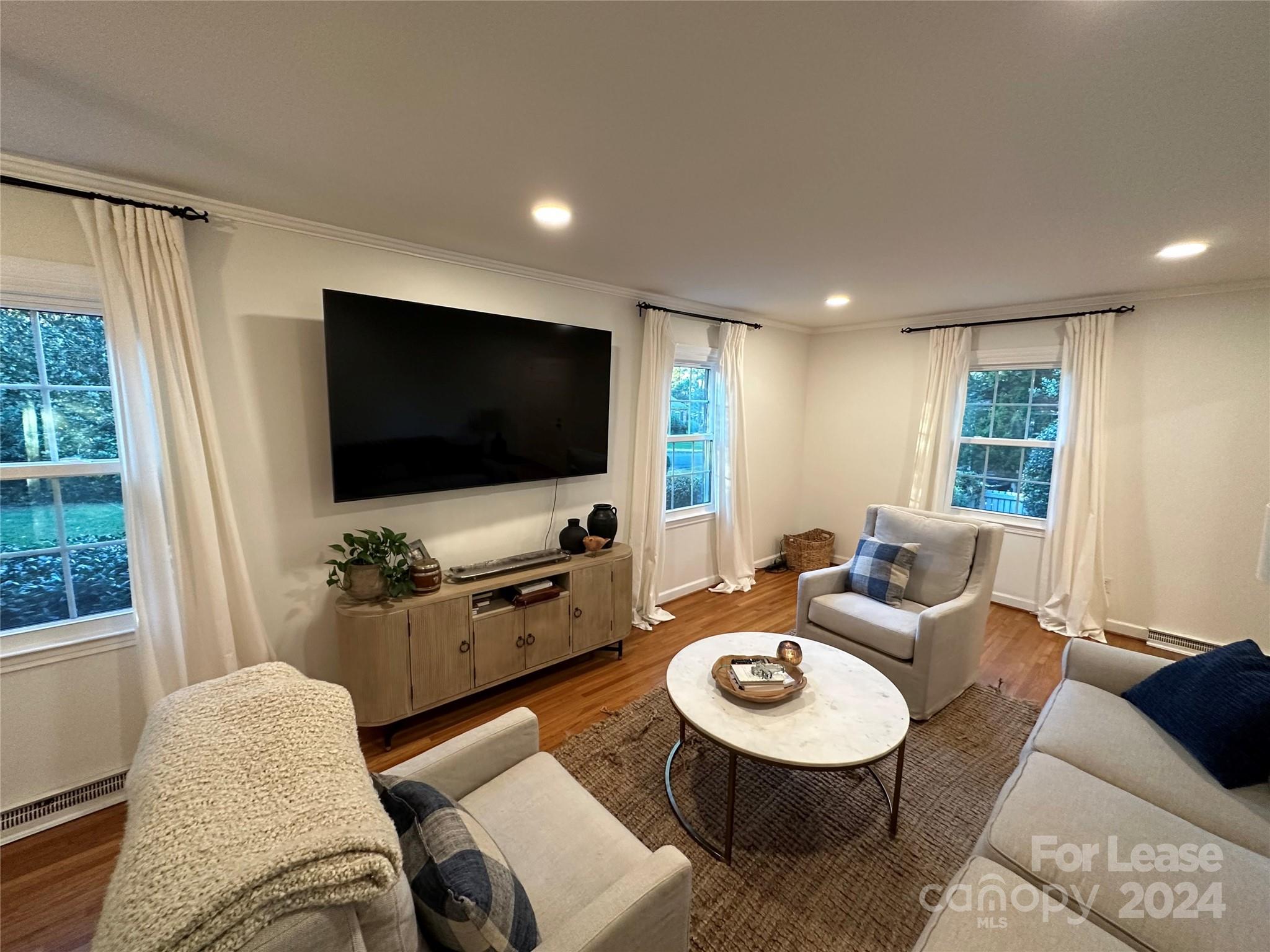 4333 Pemberton Drive