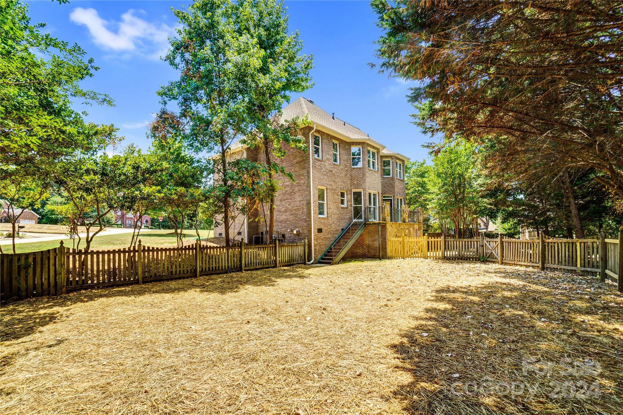 4700 Amberside Drive