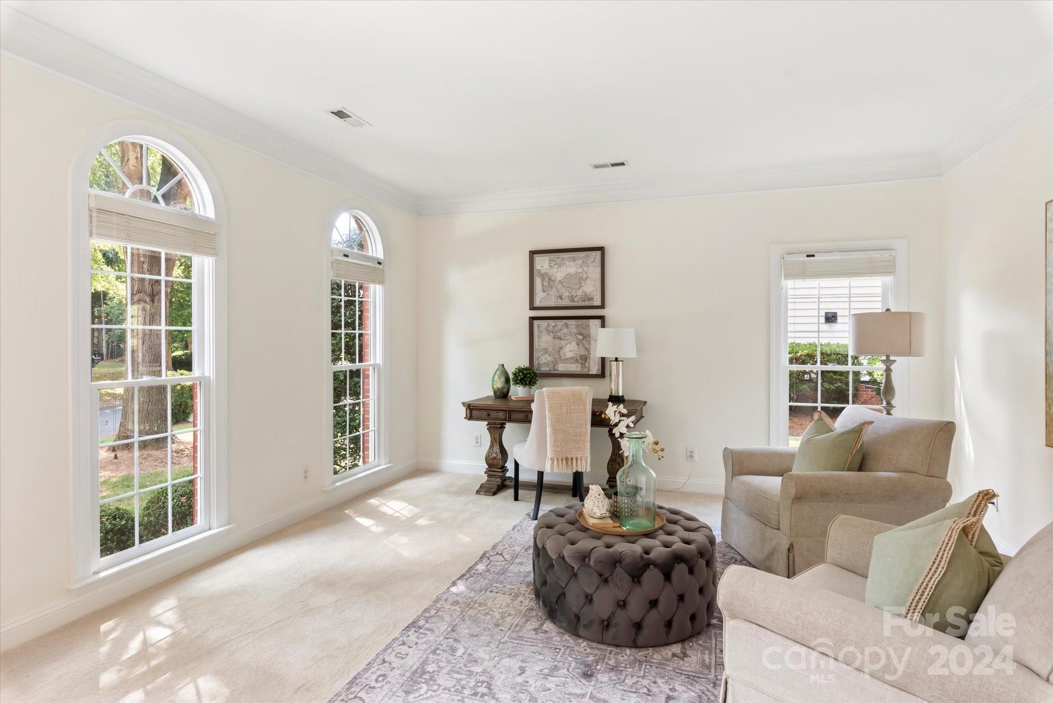 808 Staghorn Lane