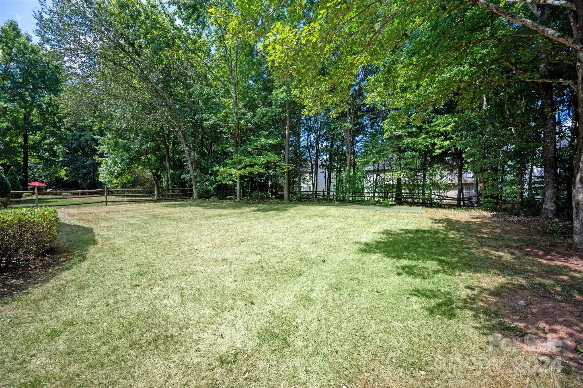 808 Staghorn Lane