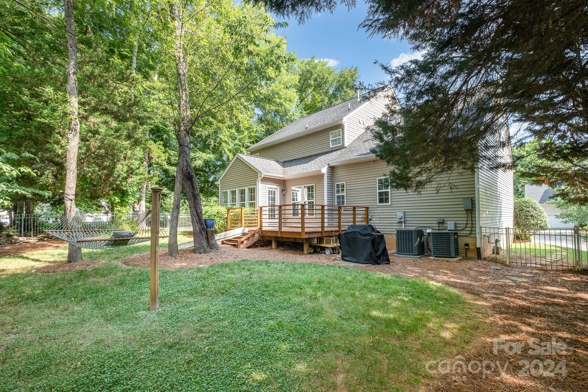 1236 Periwinkle Drive