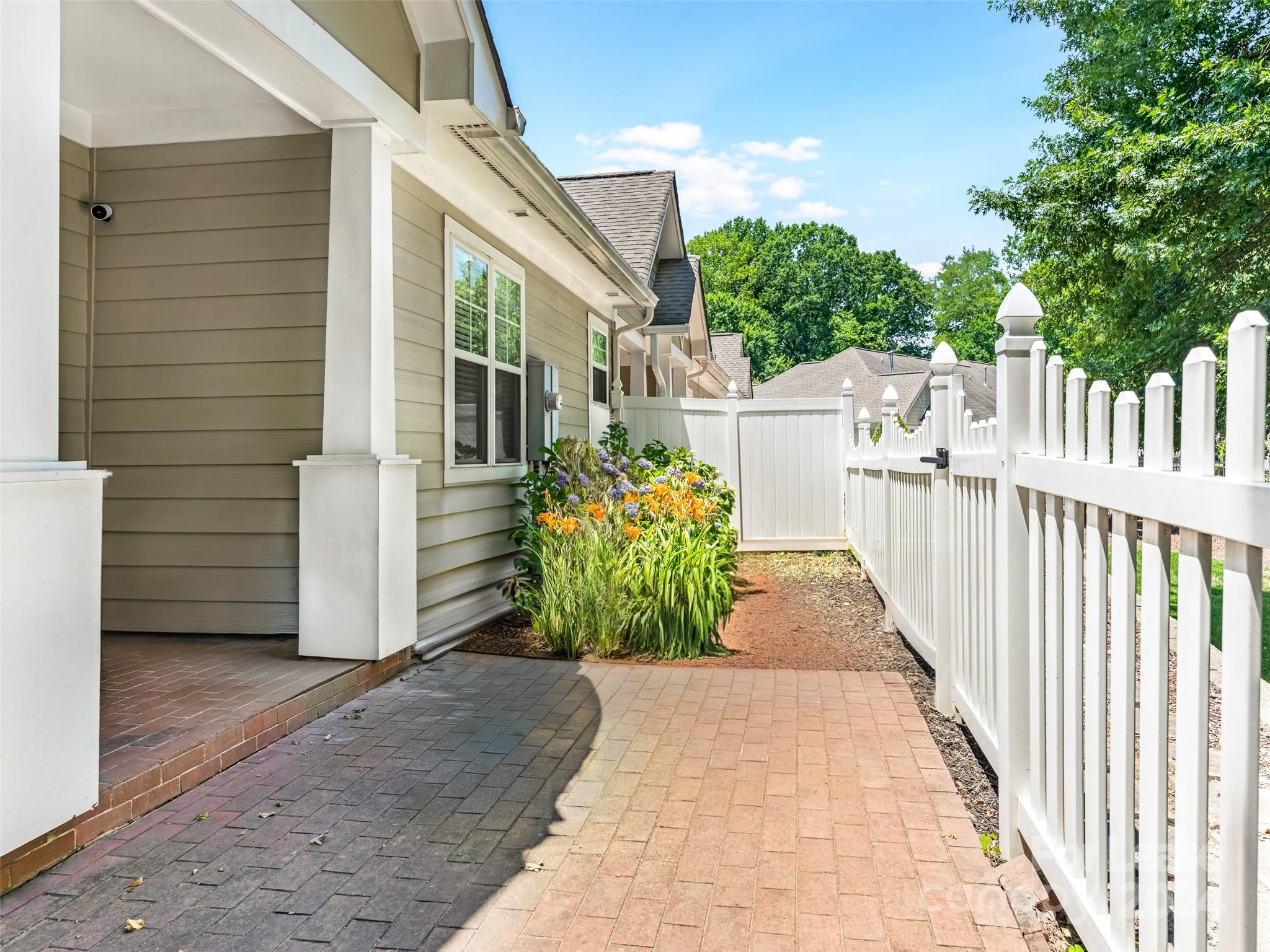 1037 Davant Lane