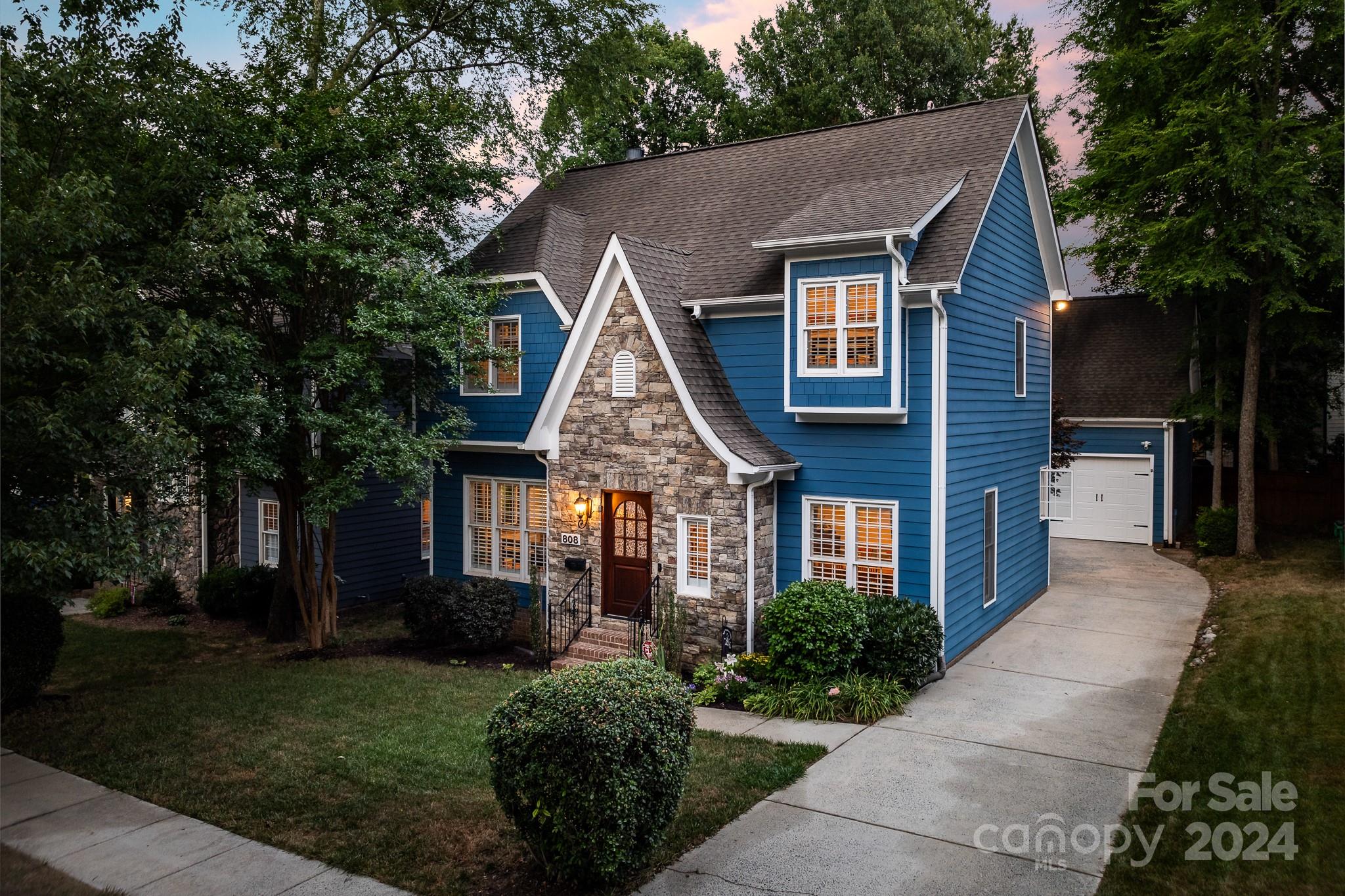 808 Isabel Court