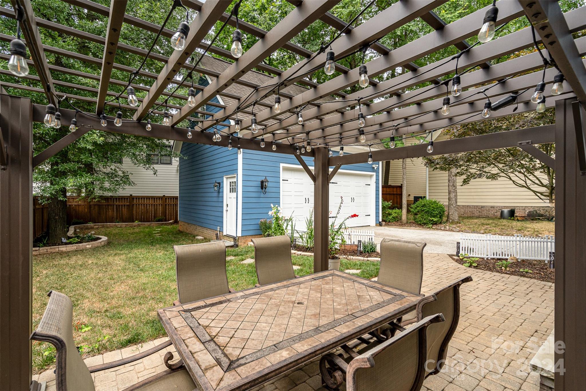 808 Isabel Court