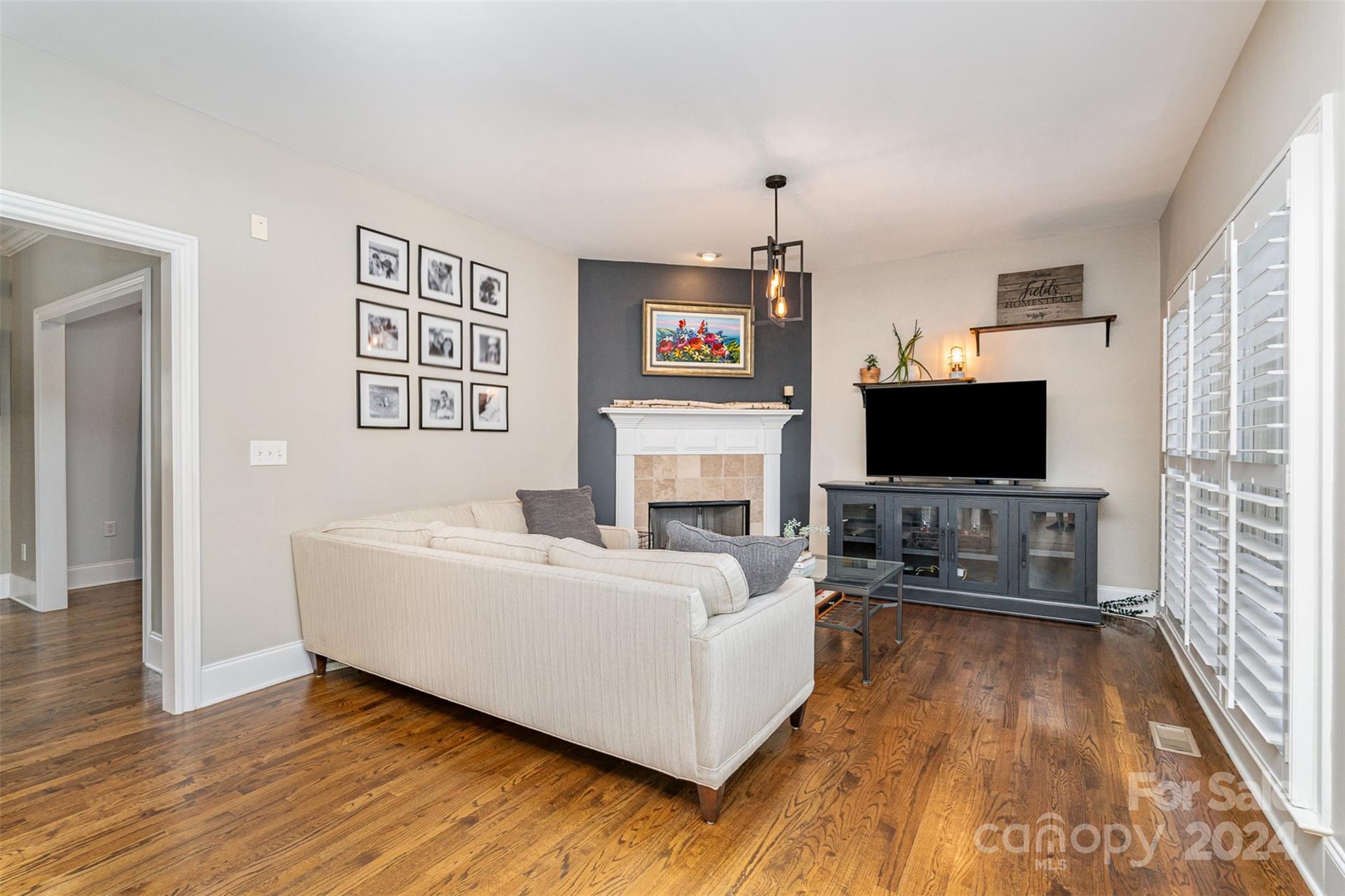 808 Isabel Court