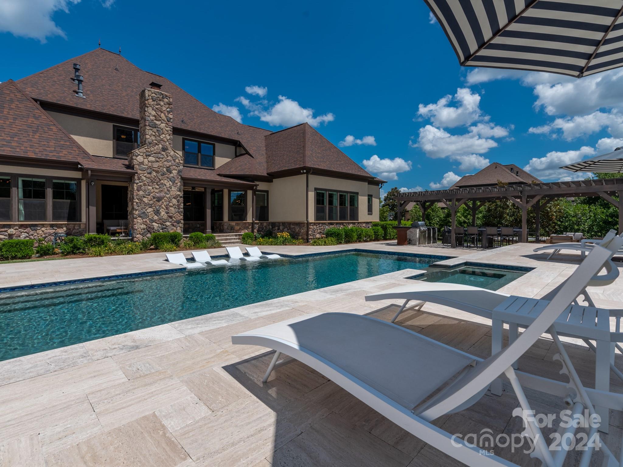 1106 Lookout Circle