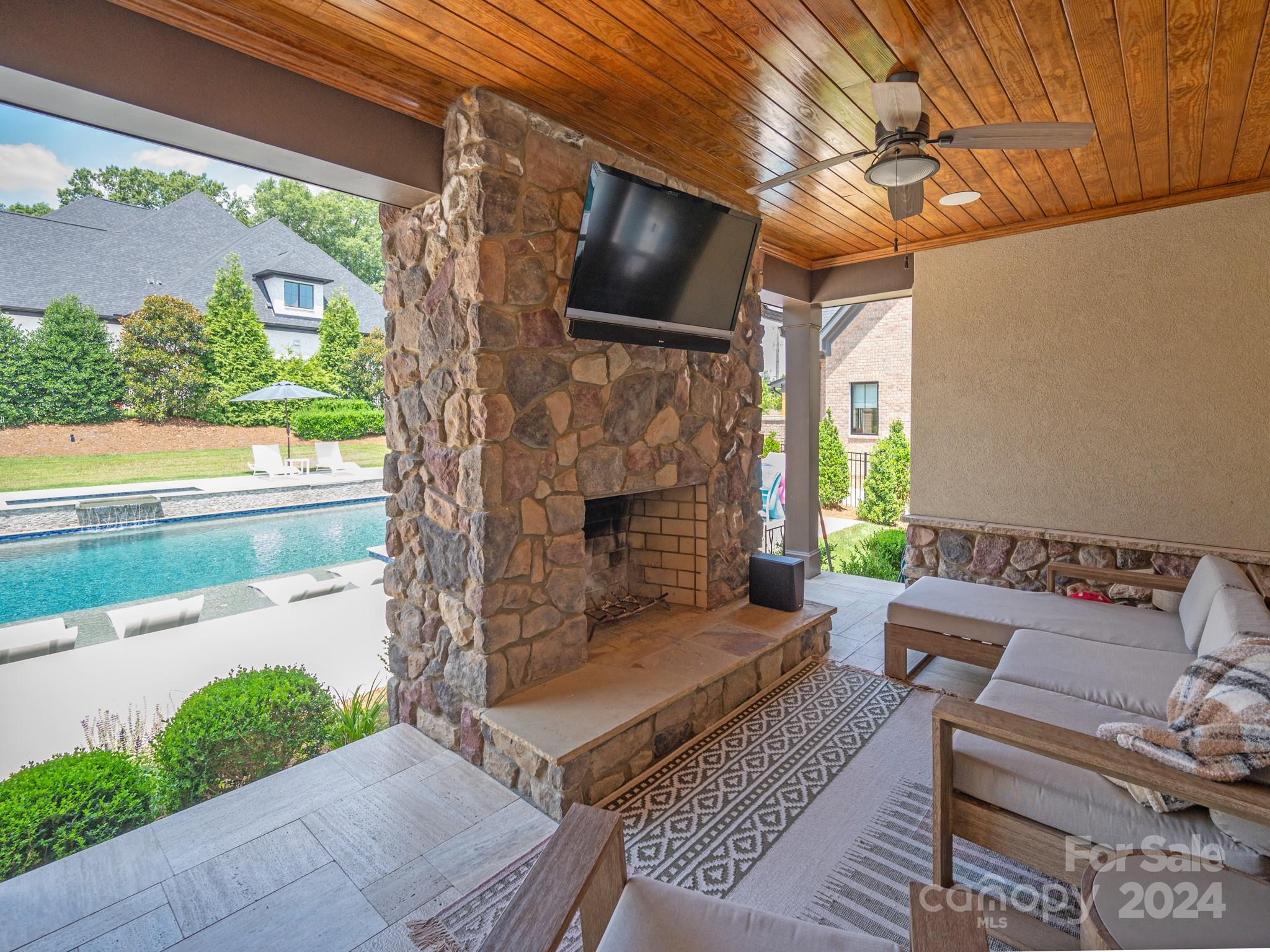 1106 Lookout Circle