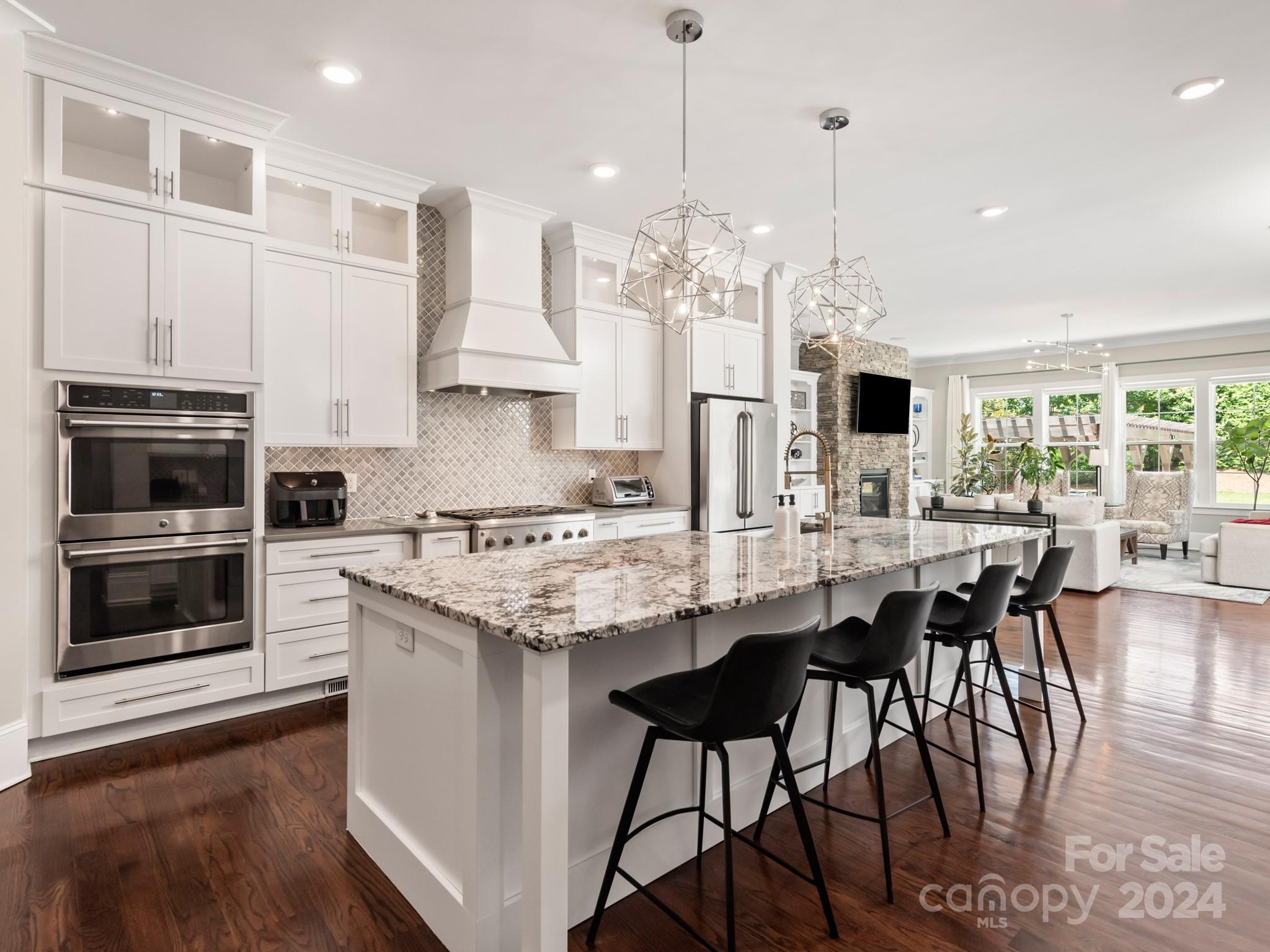 1106 Lookout Circle