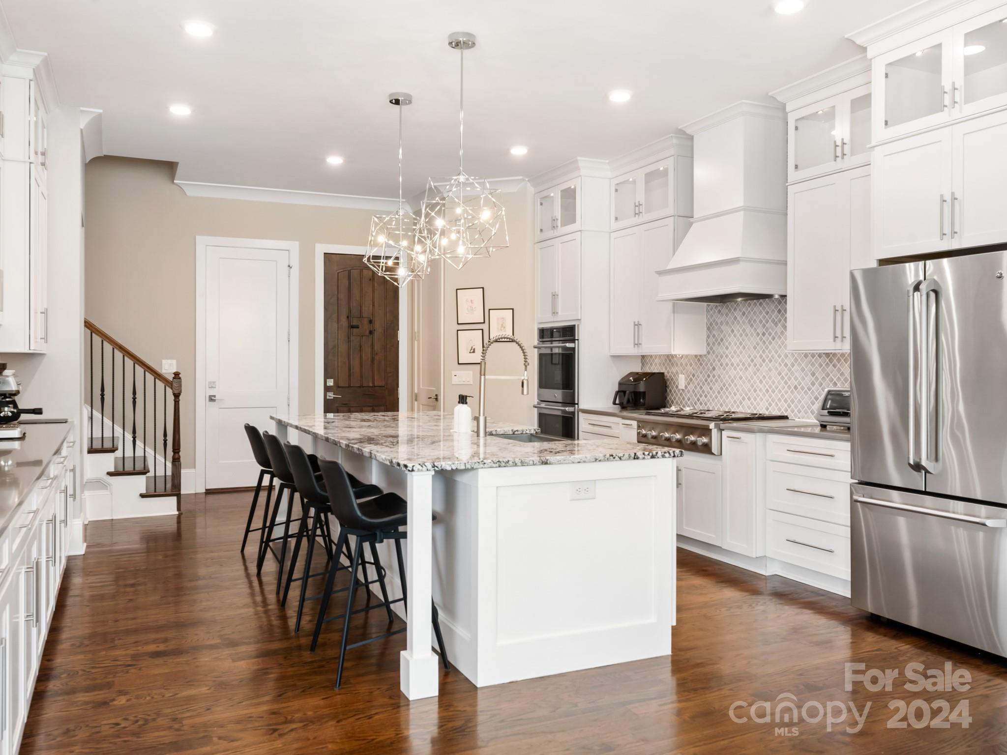 1106 Lookout Circle