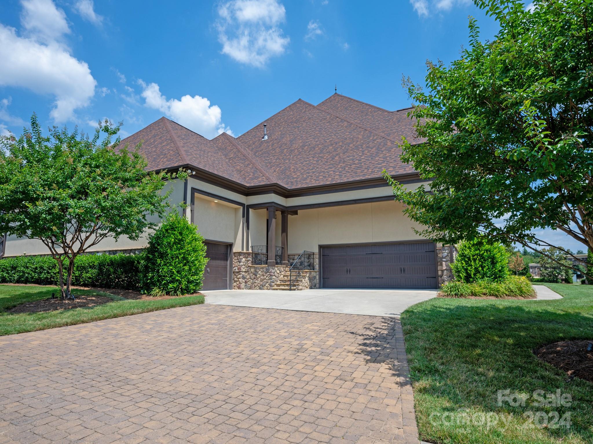 1106 Lookout Circle