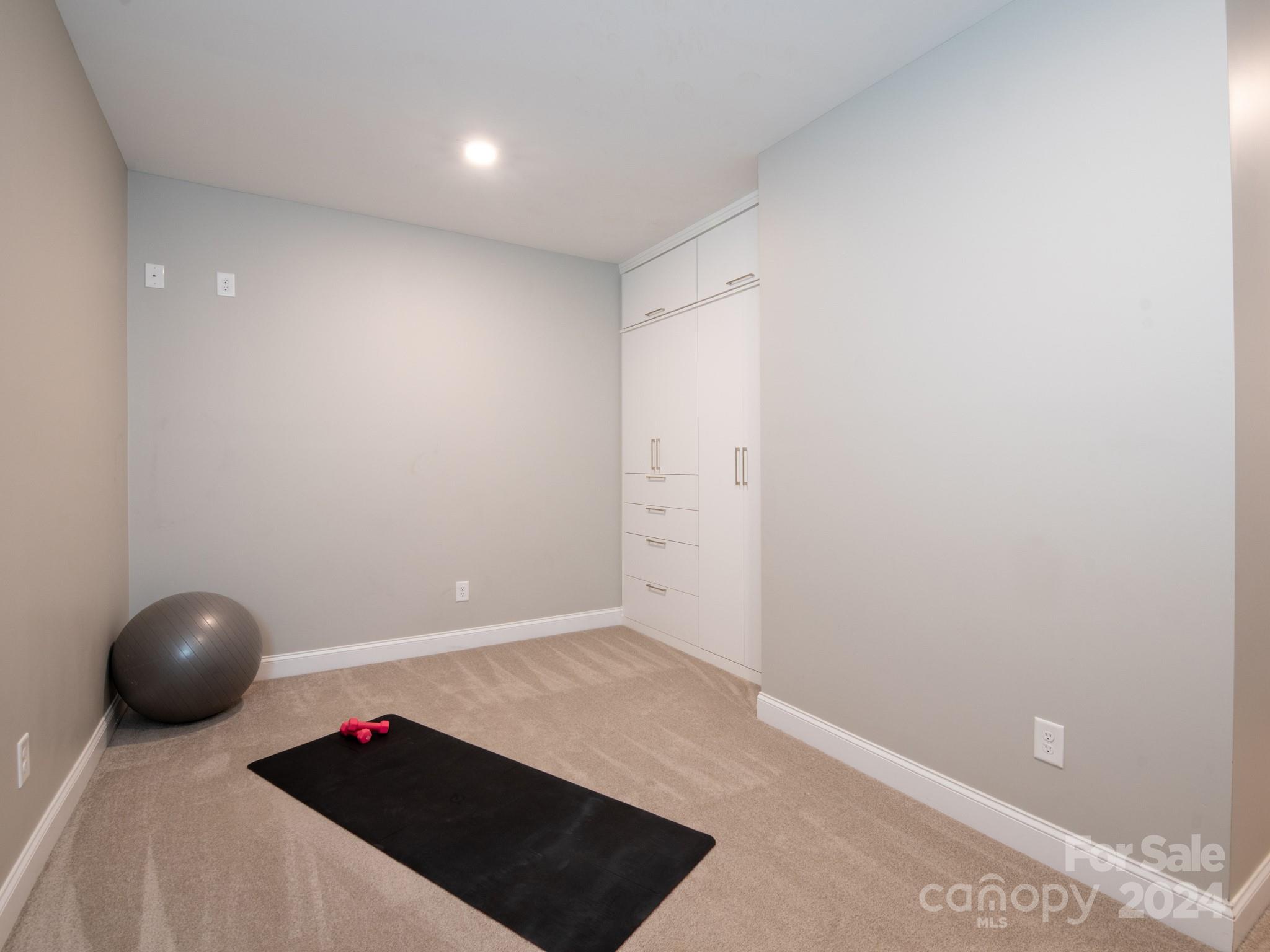 1106 Lookout Circle