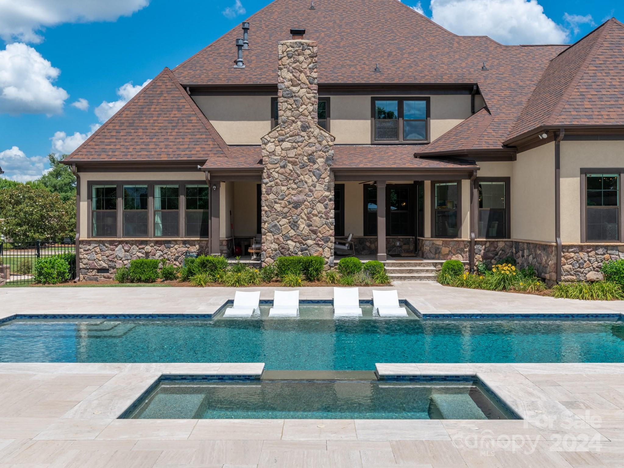 1106 Lookout Circle
