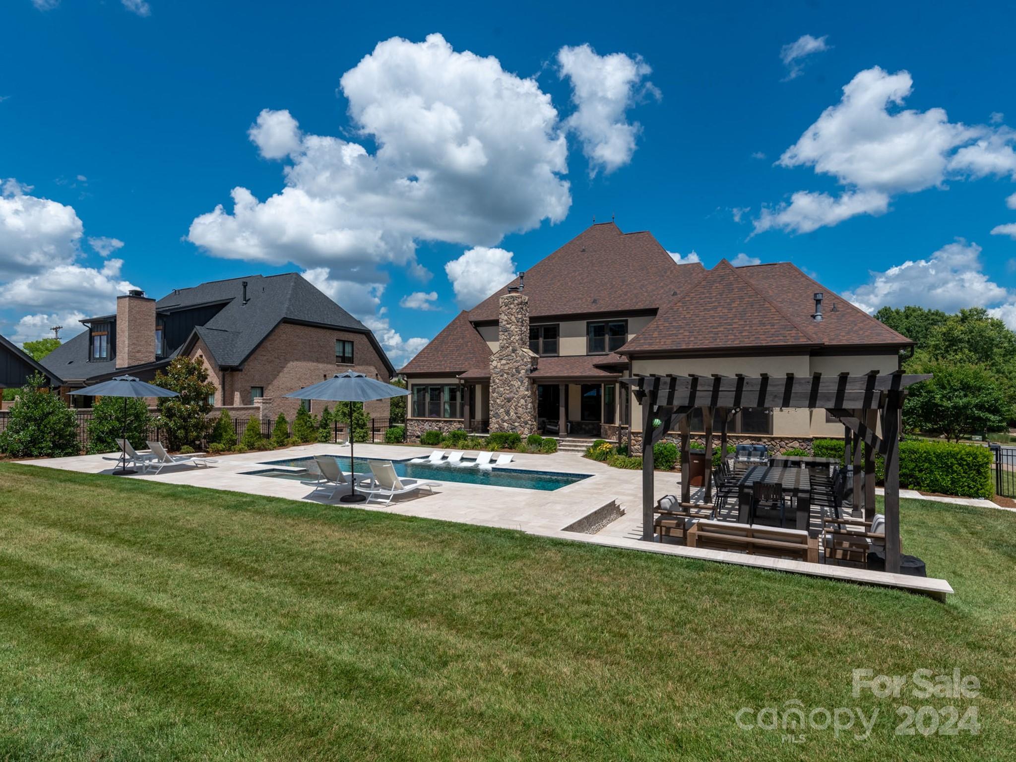 1106 Lookout Circle