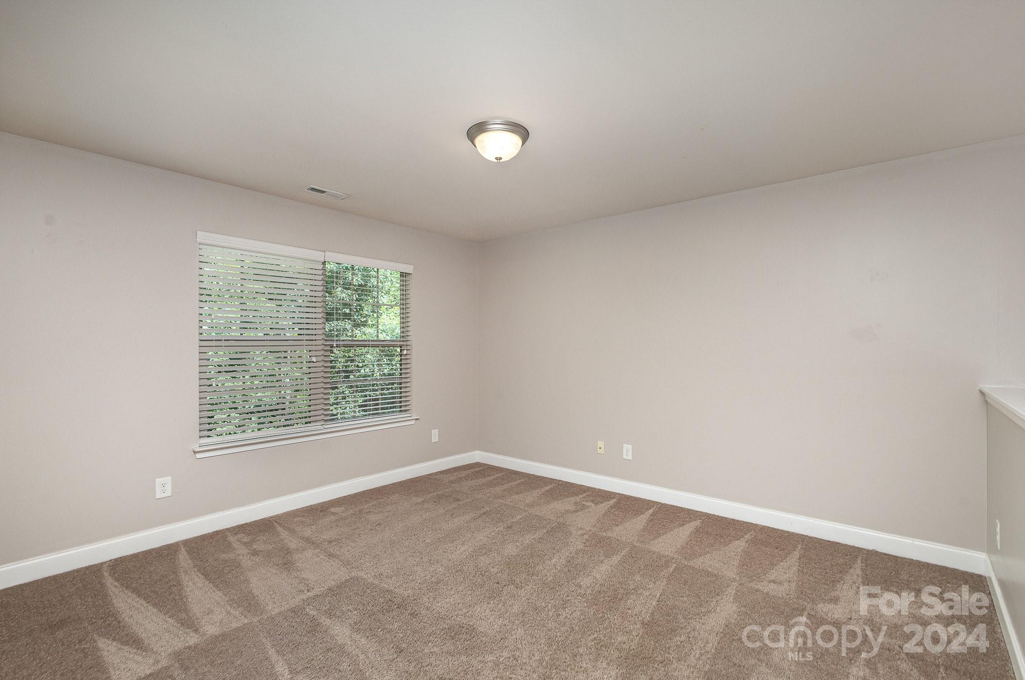 5212 Newport Landing Way
