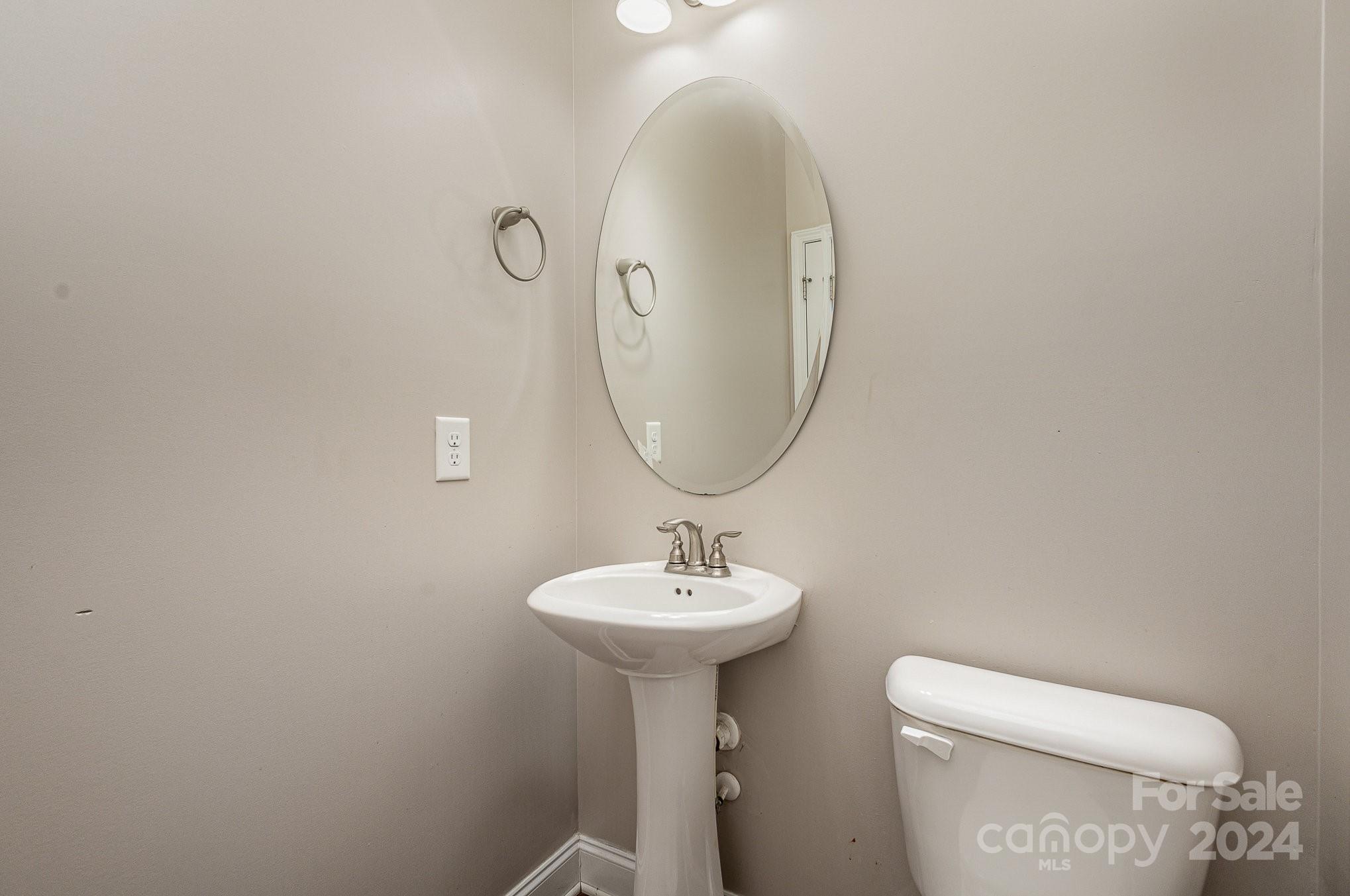 5212 Newport Landing Way