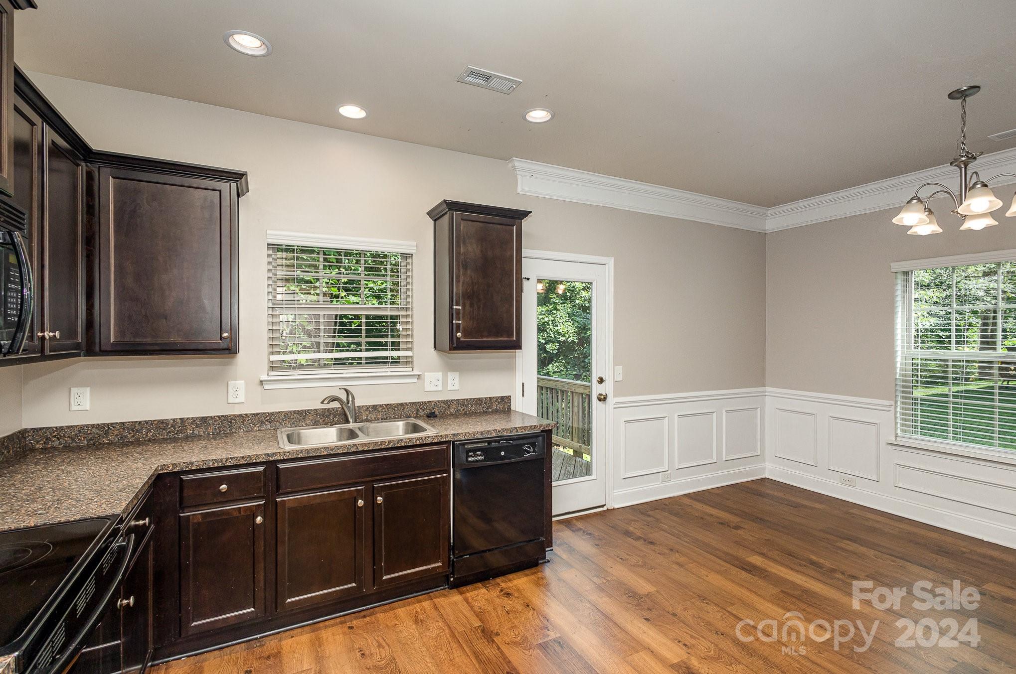 5212 Newport Landing Way