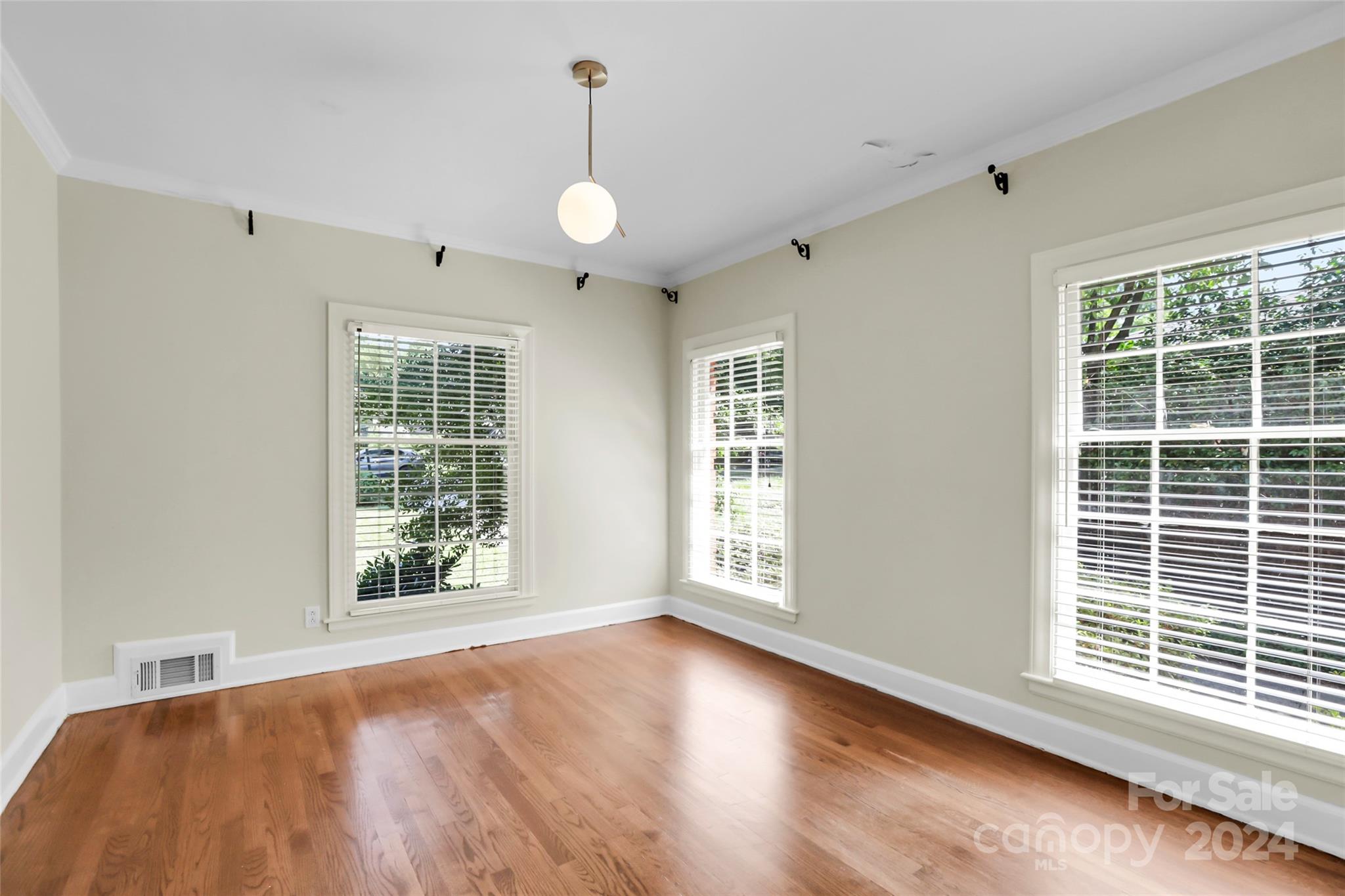 1408 Sterling Road