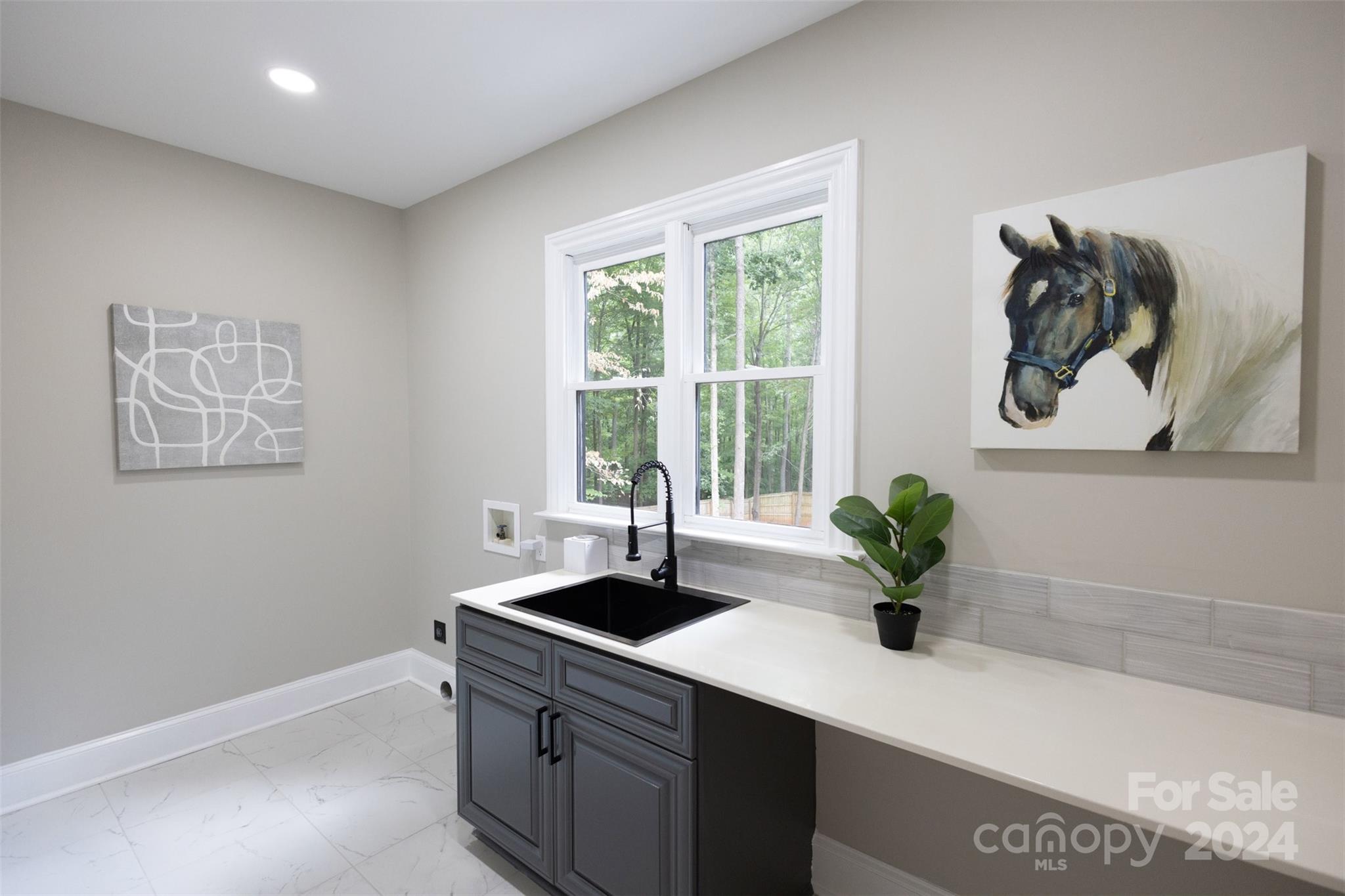 6050 Bluebird Hill Lane