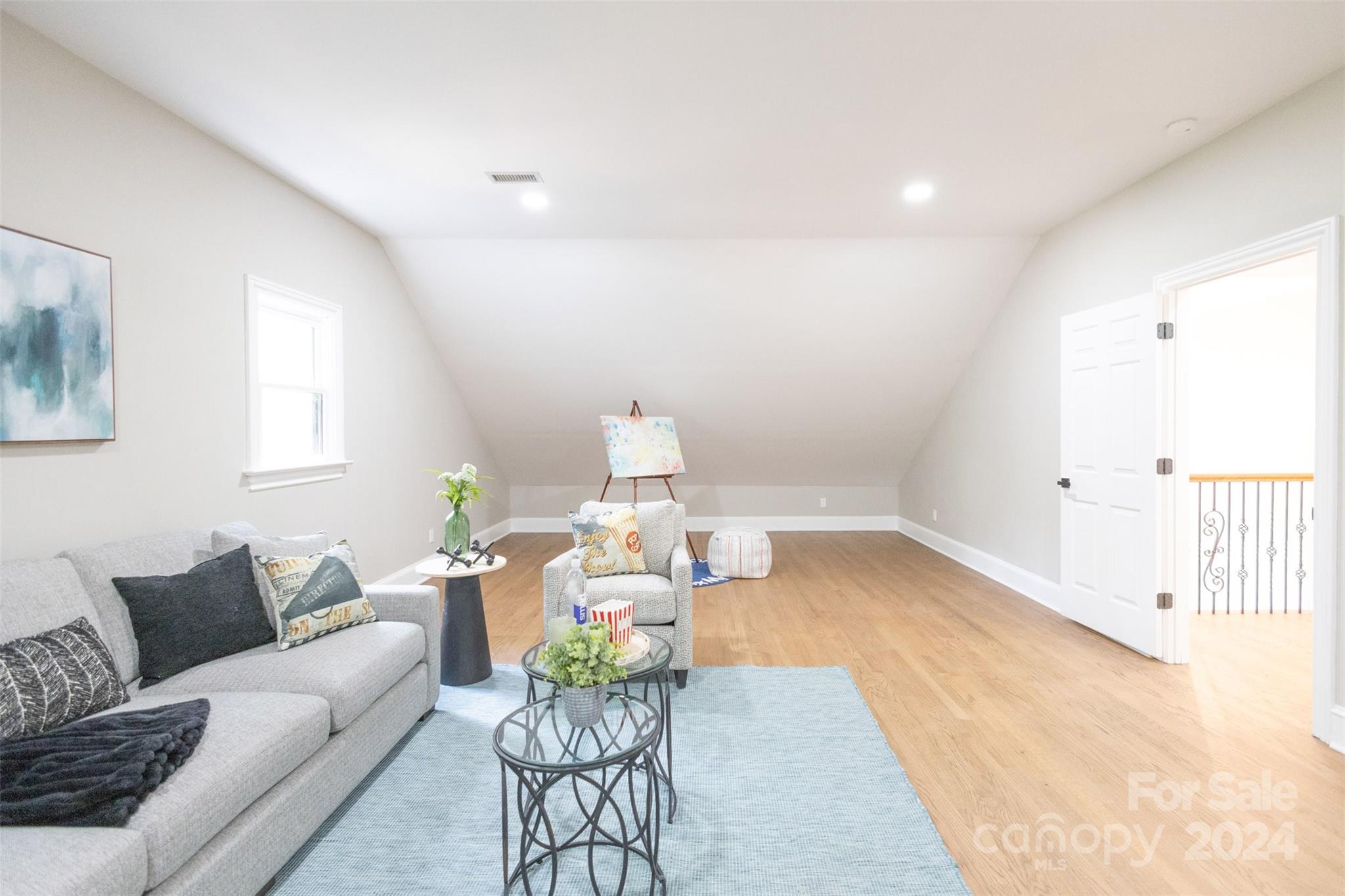 6050 Bluebird Hill Lane