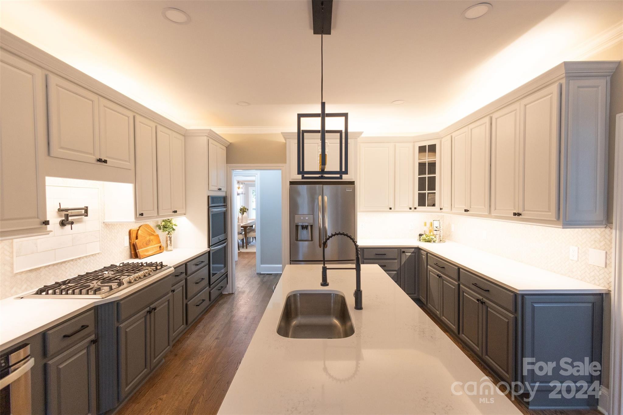 6050 Bluebird Hill Lane