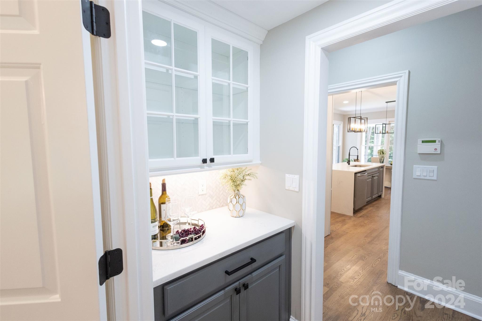 6050 Bluebird Hill Lane