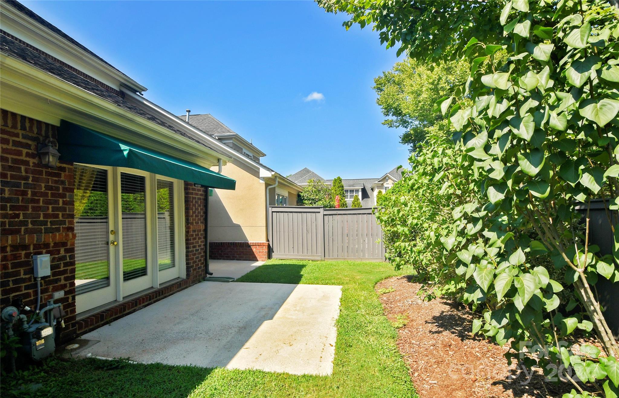 309 Sloane Square Way