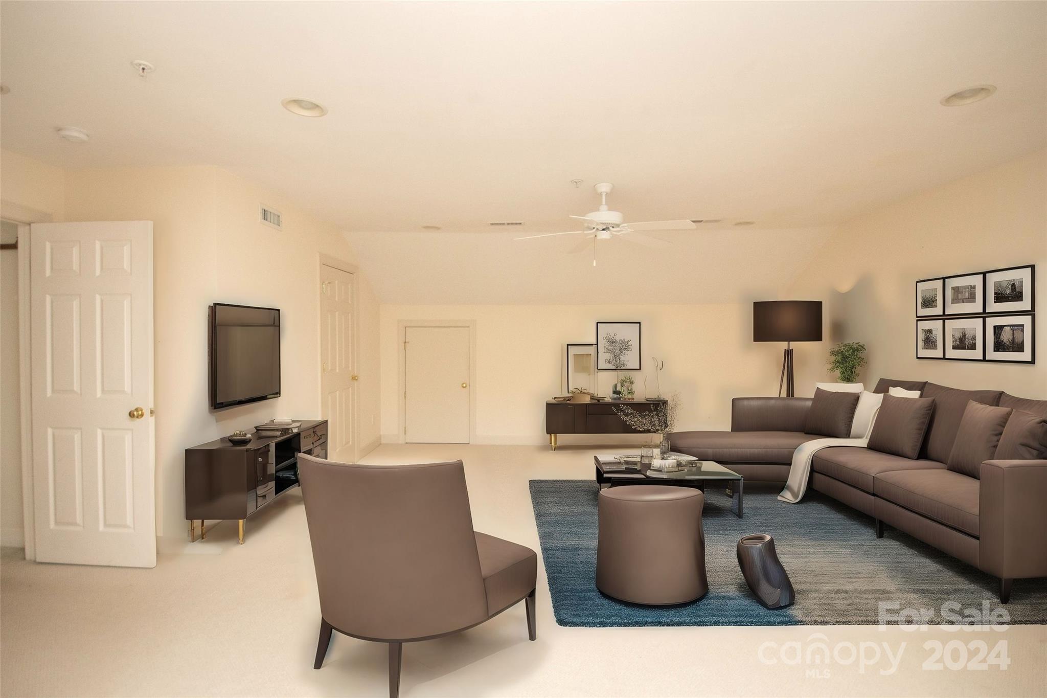309 Sloane Square Way