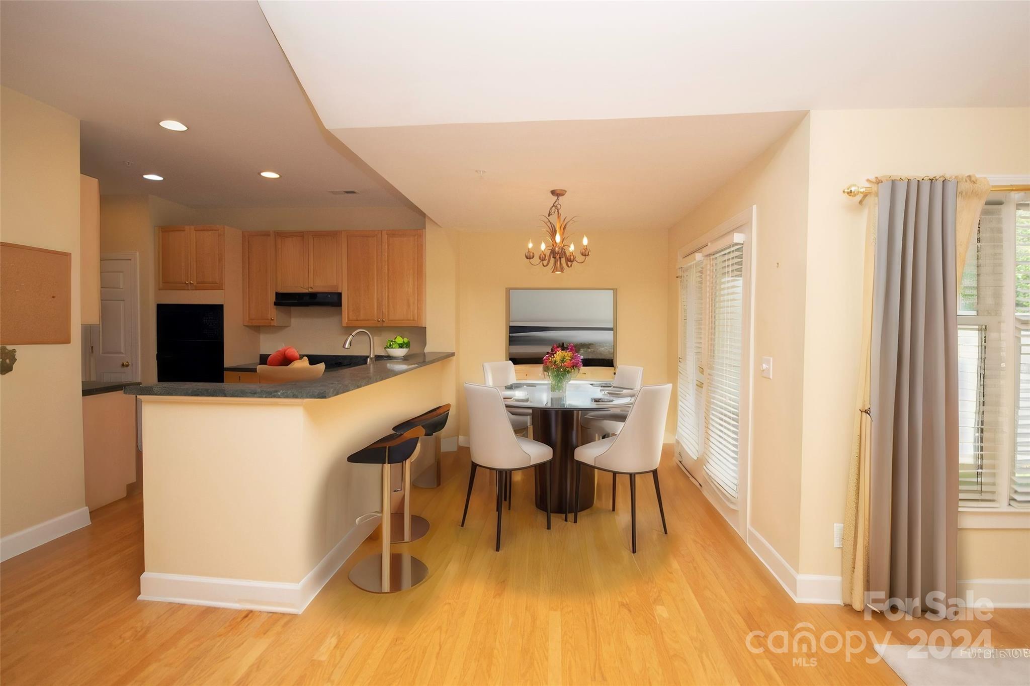 309 Sloane Square Way