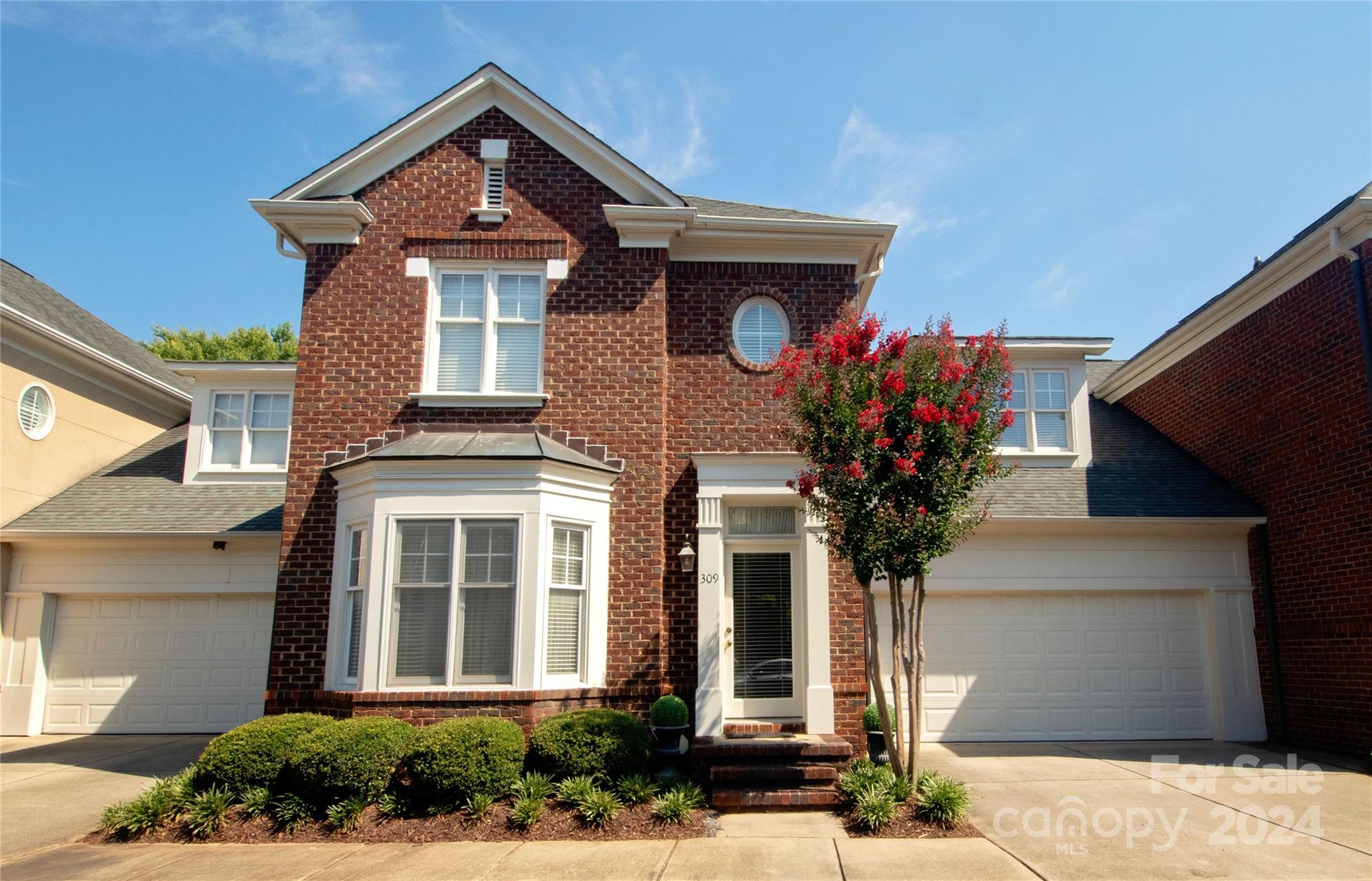 309 Sloane Square Way