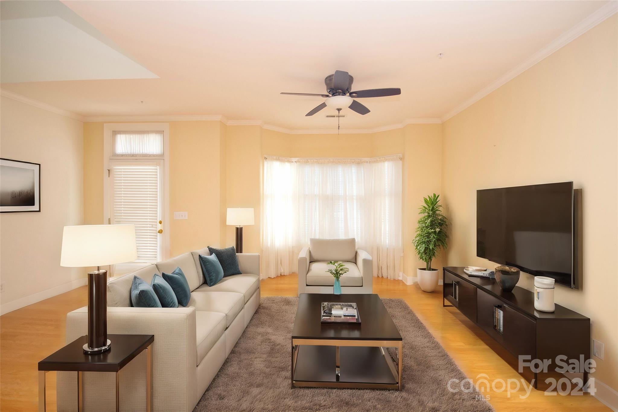 309 Sloane Square Way