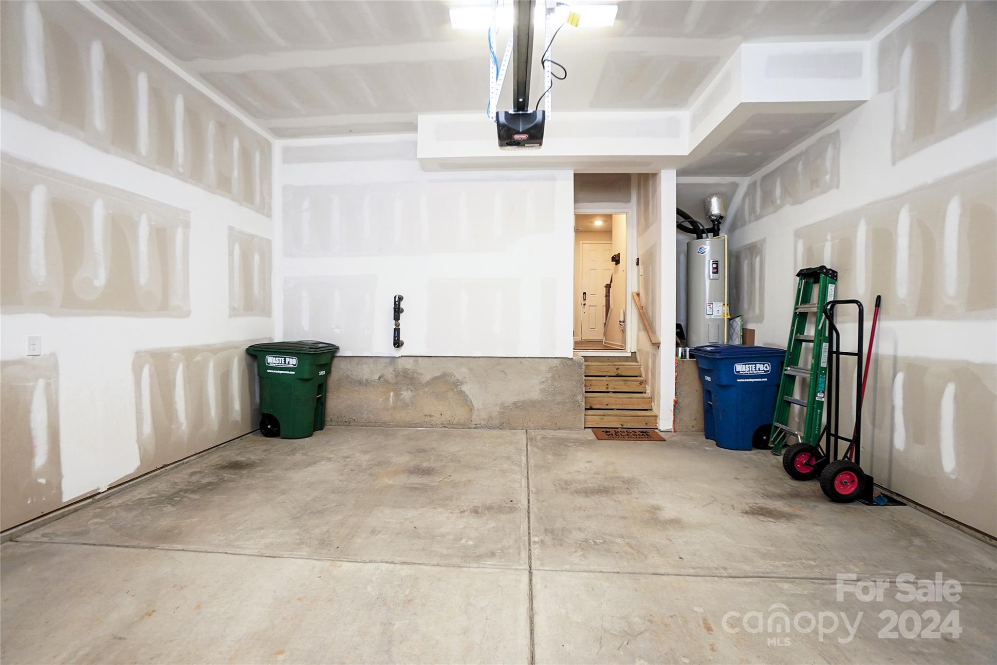 10109 Hemingway Place
