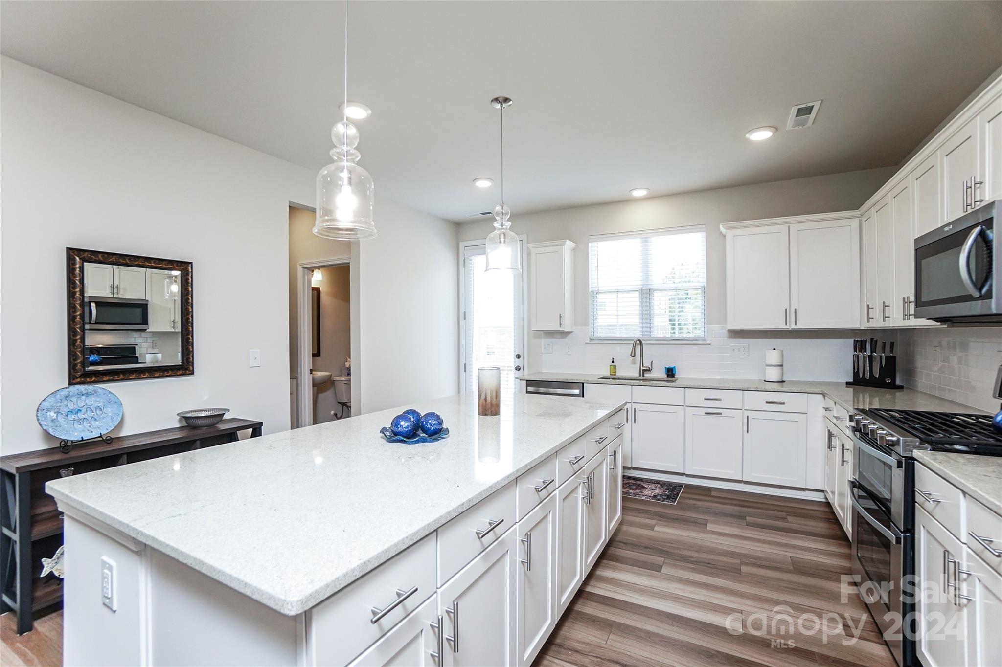 10109 Hemingway Place
