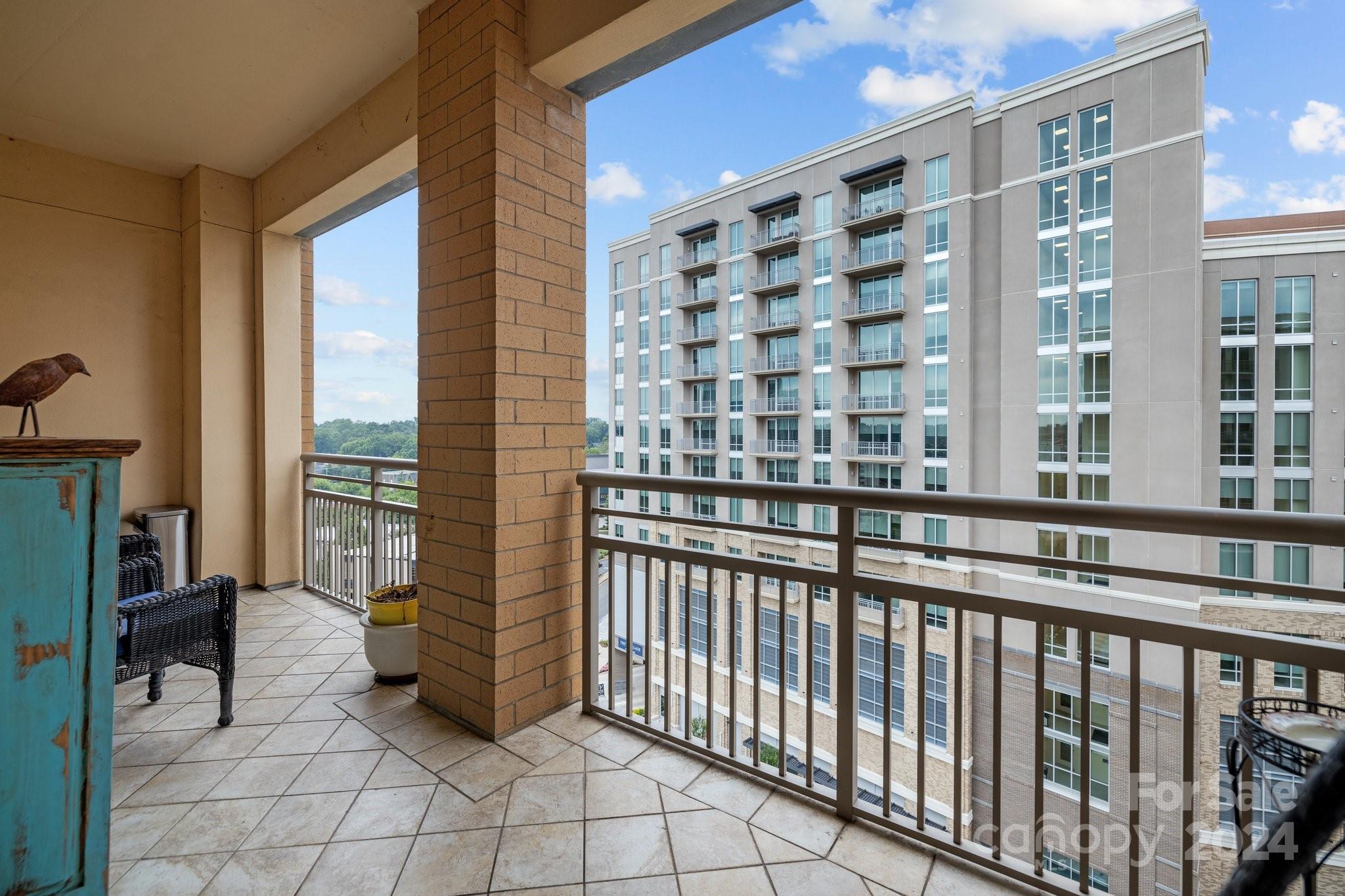 701 Royal Court Unit: 901