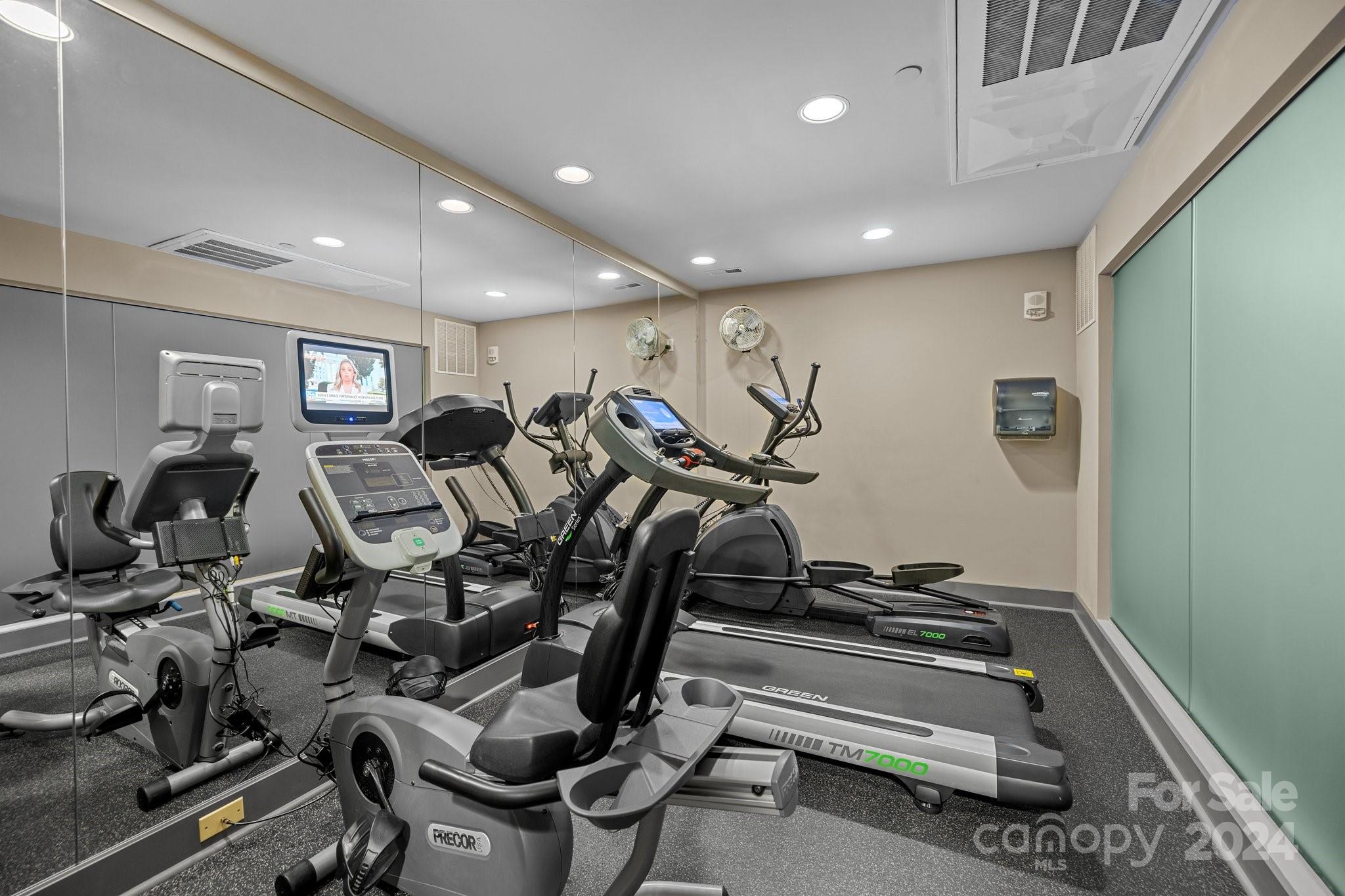 701 Royal Court Unit: 901