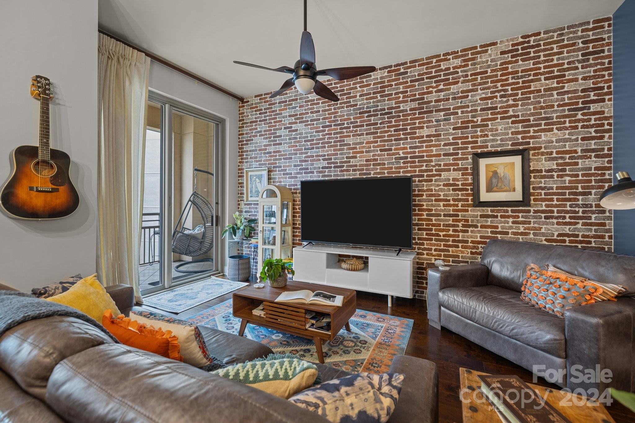 701 Royal Court Unit: 901