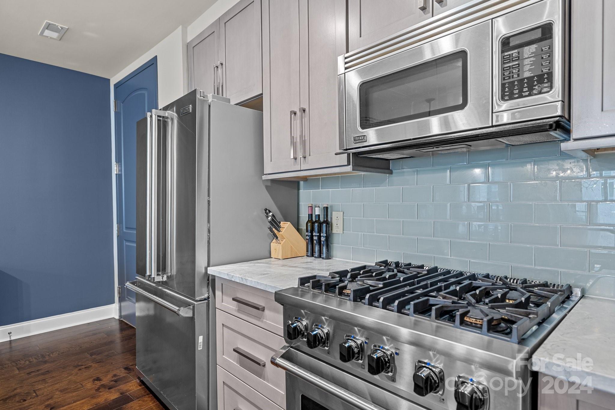 701 Royal Court Unit: 901