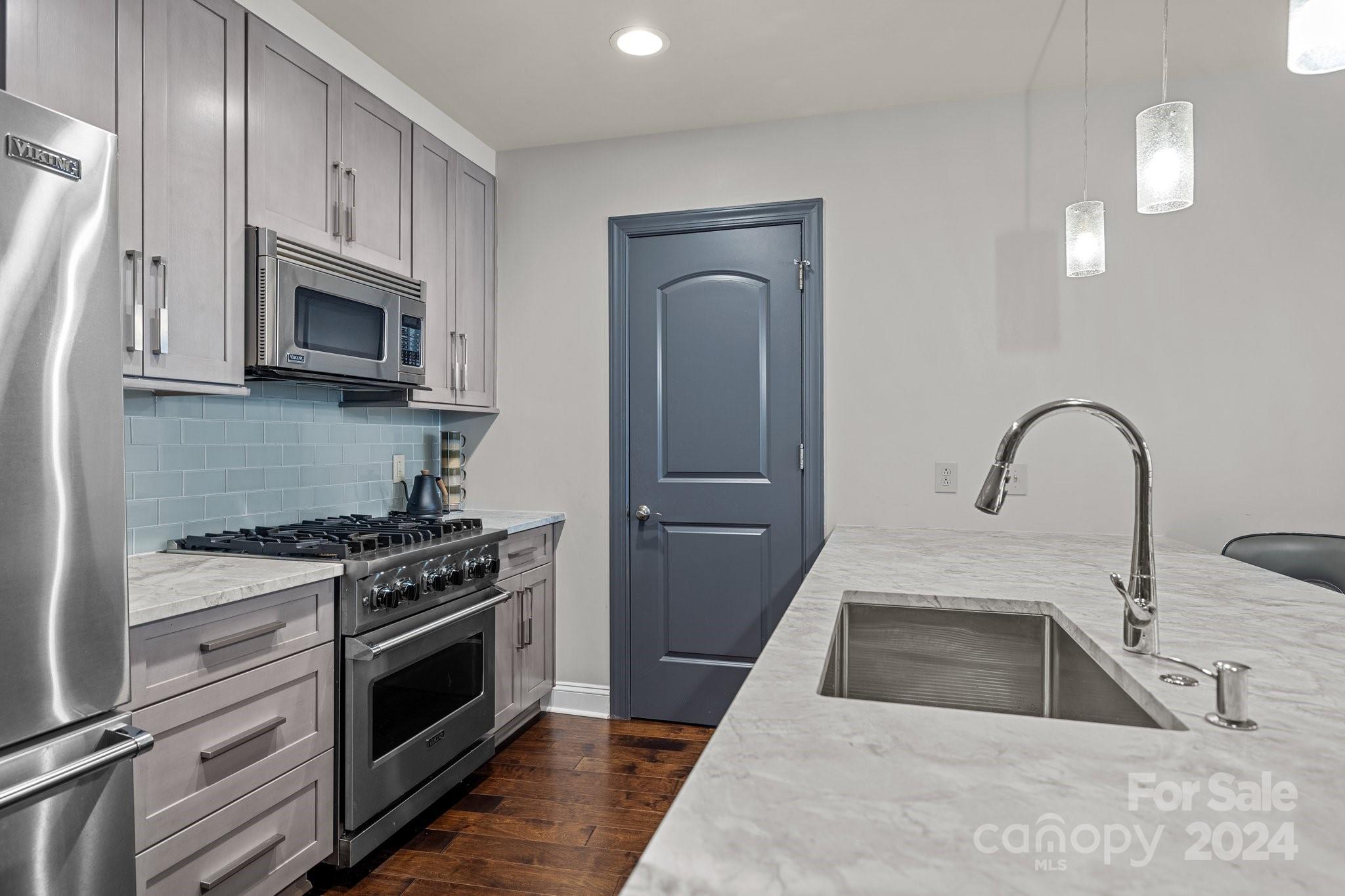 701 Royal Court Unit: 901