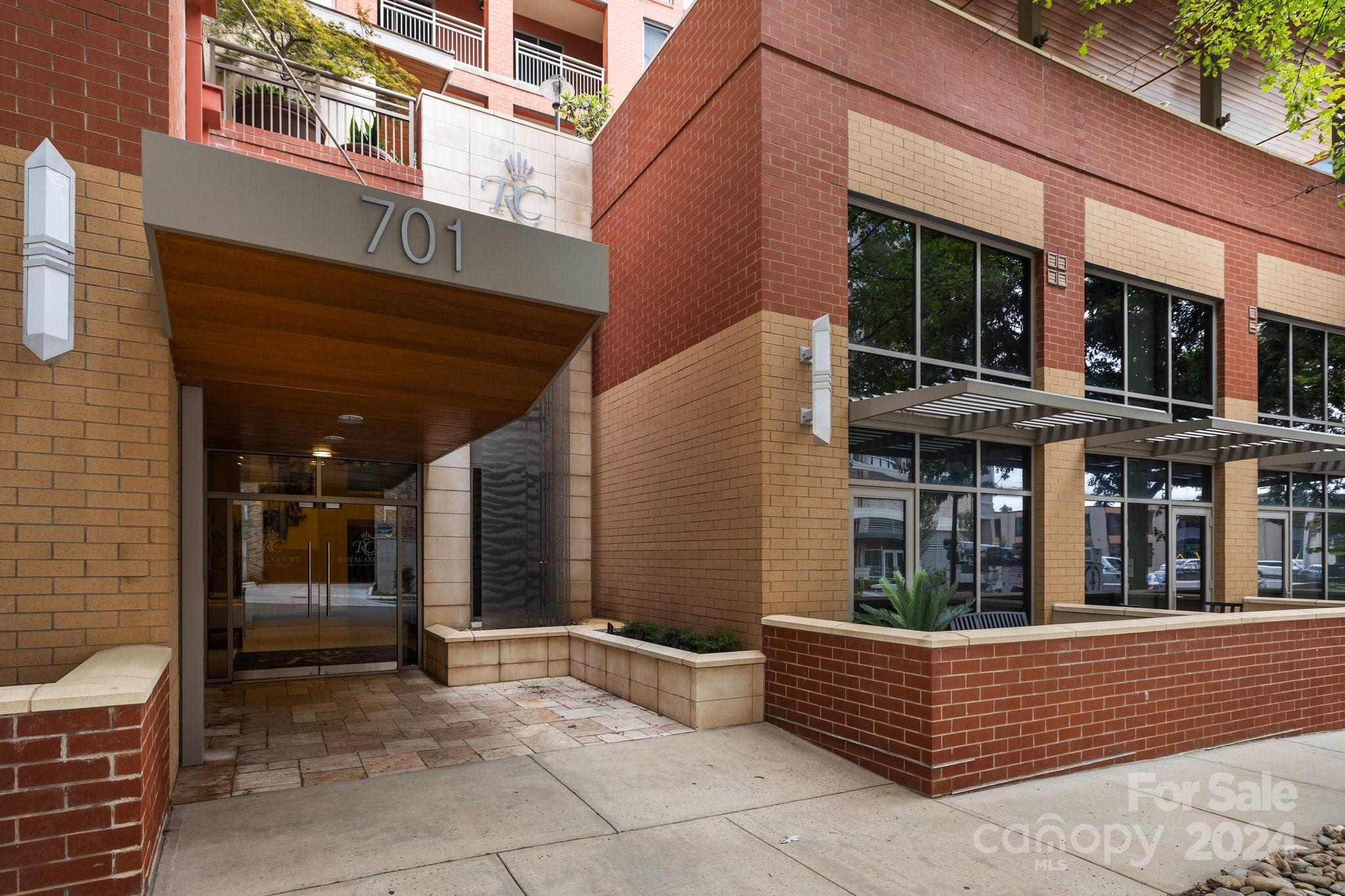 701 Royal Court Unit: 901