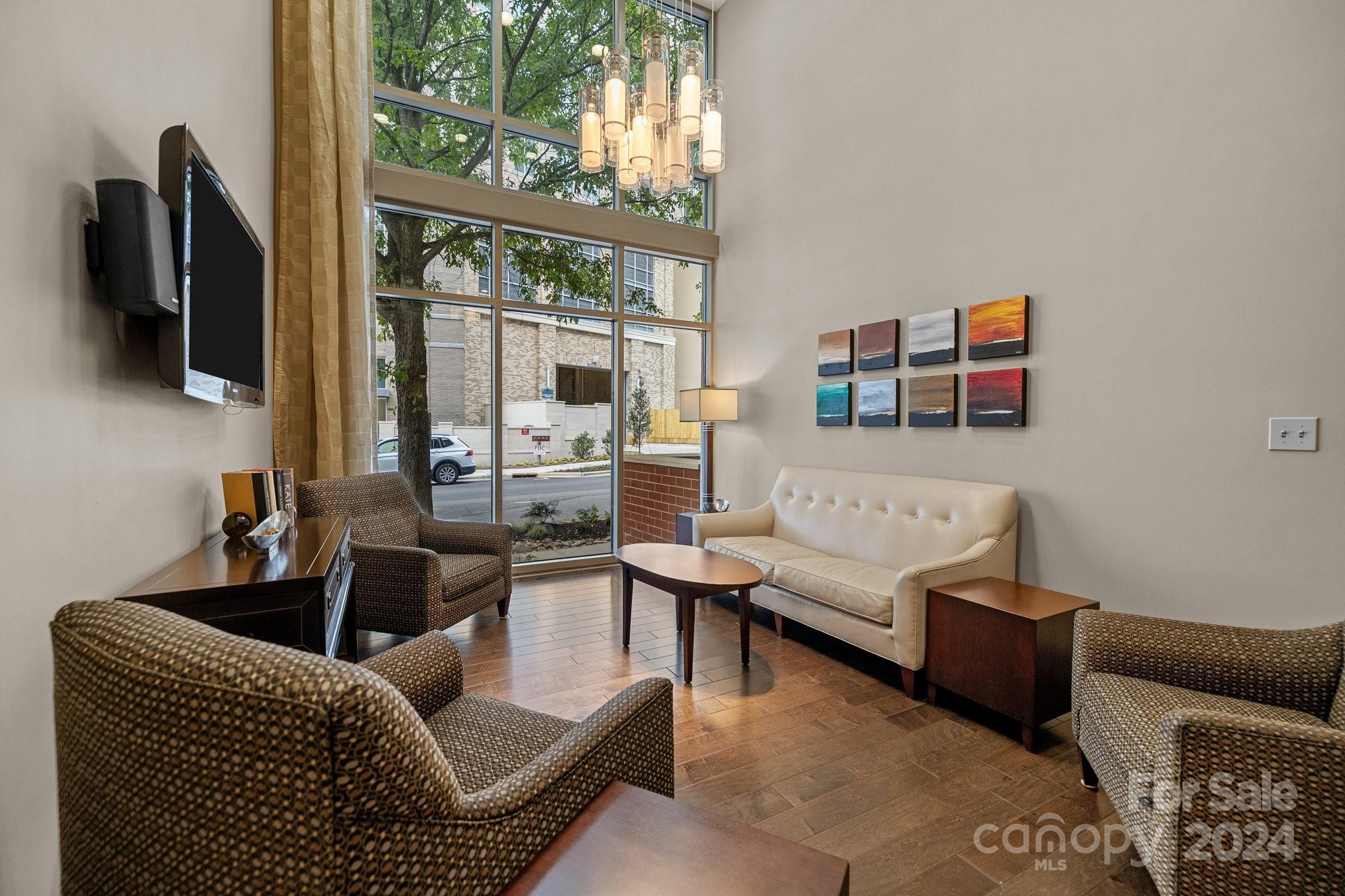 701 Royal Court Unit: 901