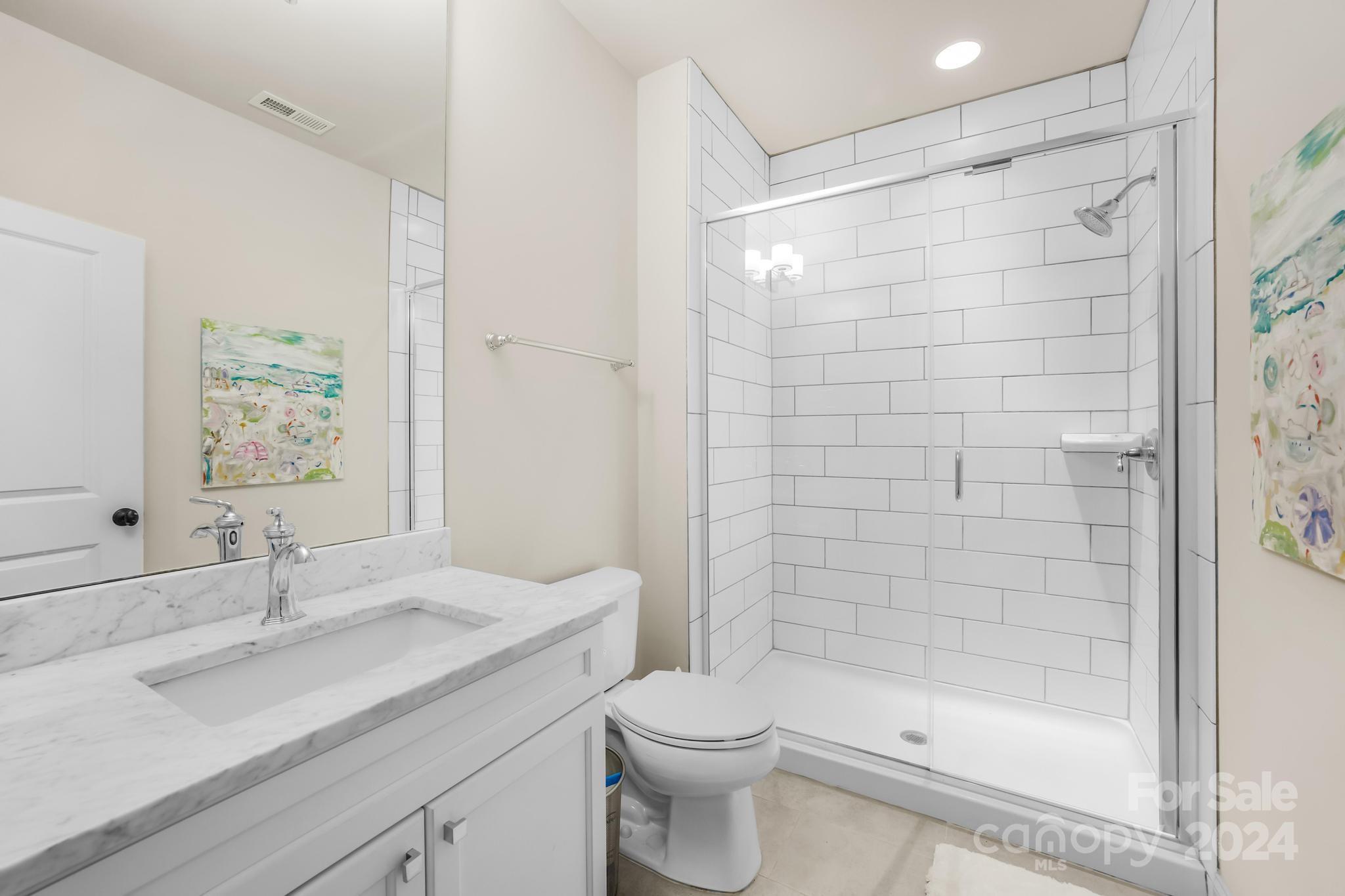 1216 Cotswold Place