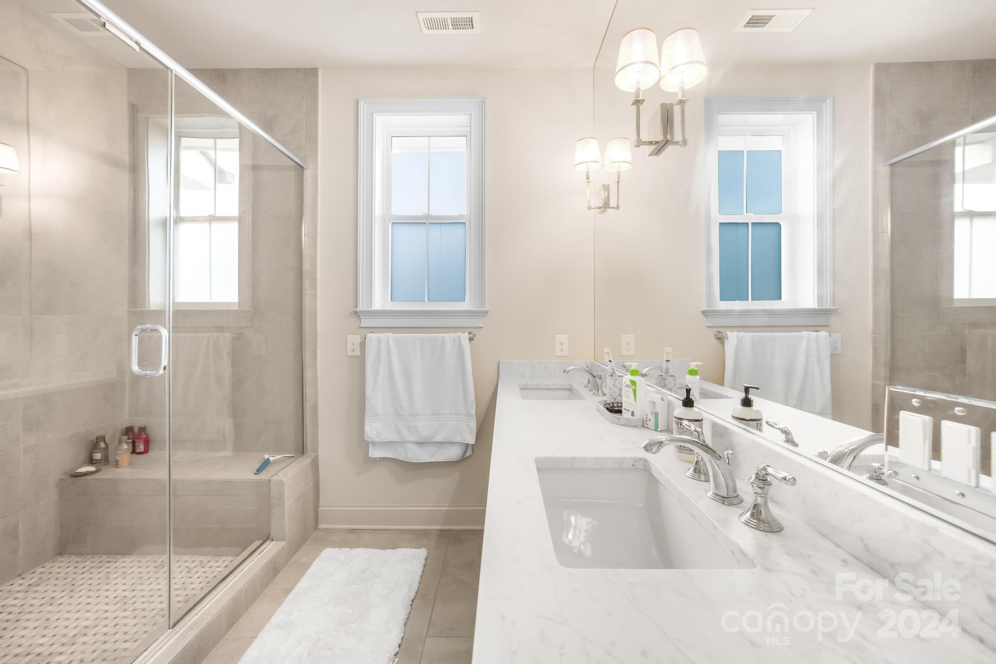 1216 Cotswold Place